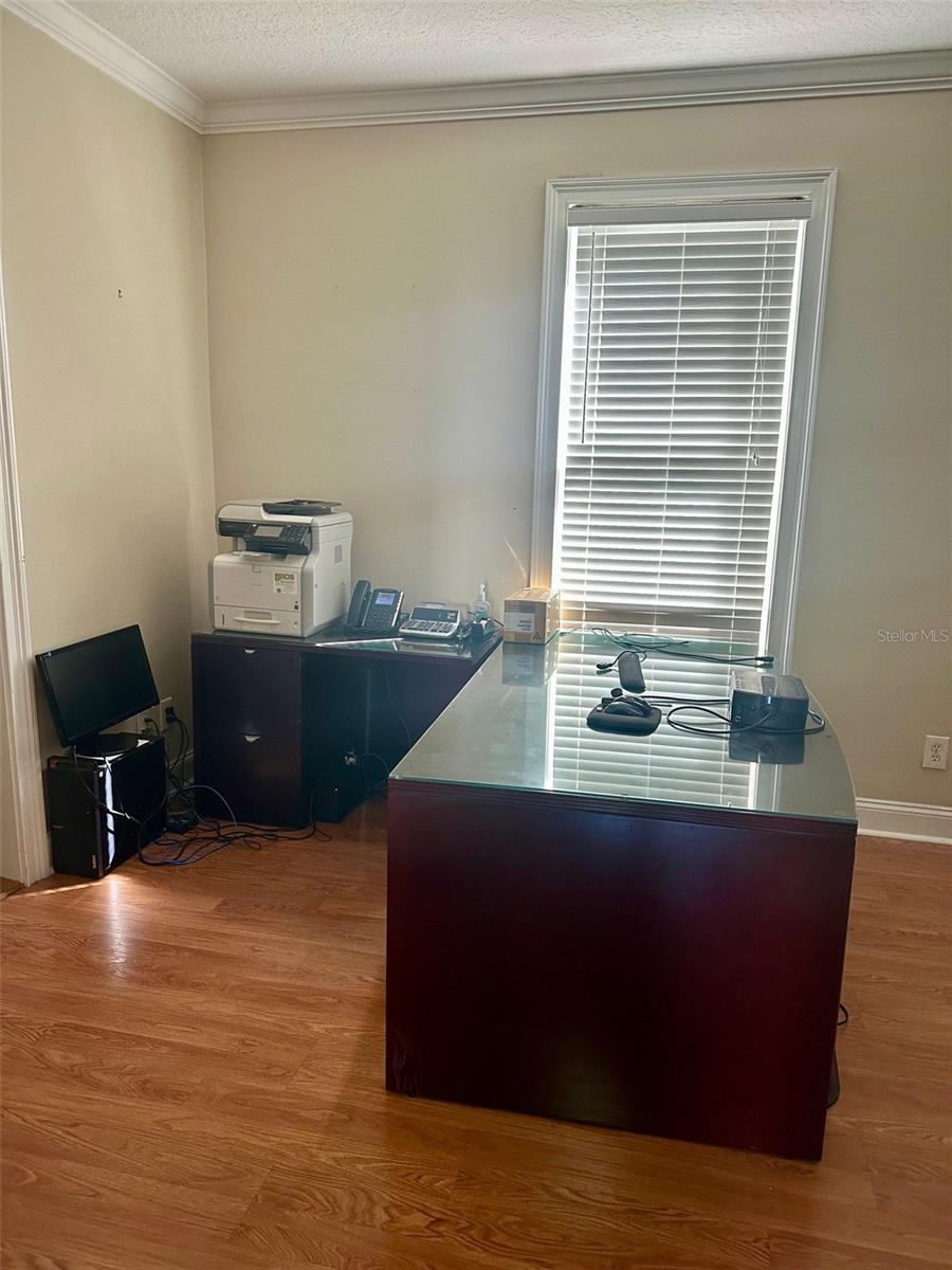 Image 8 of 13 For 901 Washington Street