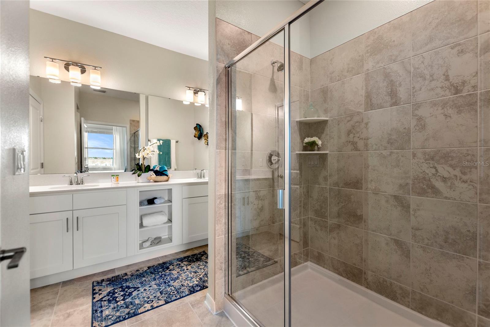 Image 16 of 50 For 3141 Paradox Circle 404