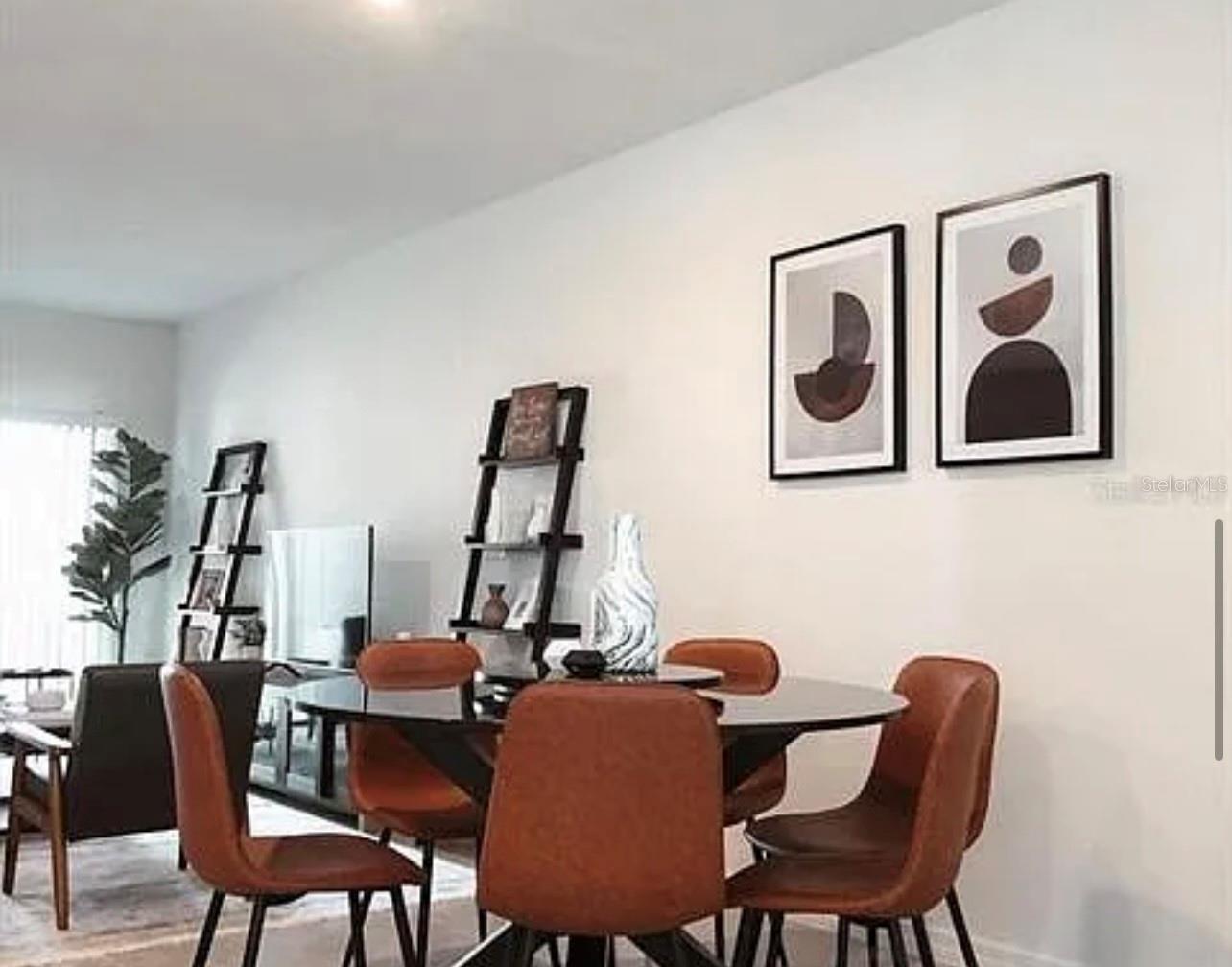 Image 4 of 18 For 1517 Southbury Drive