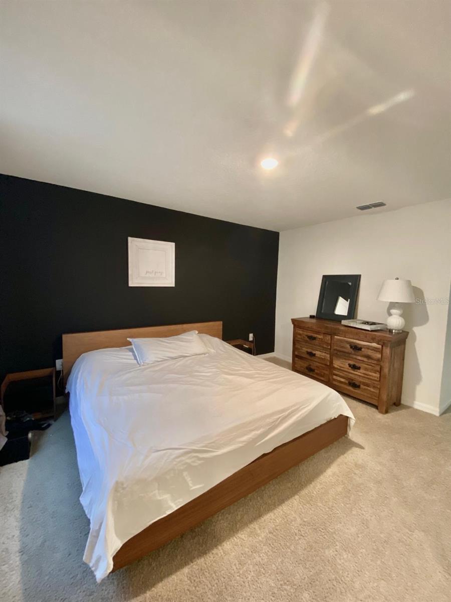 Image 6 of 18 For 1517 Southbury Drive