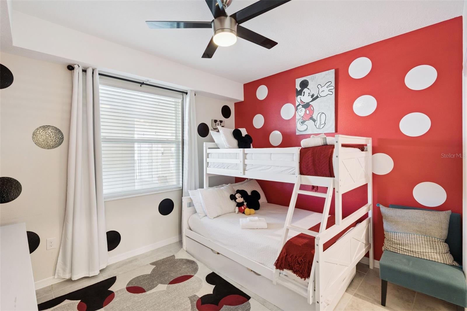 Image 19 of 66 For 3141 Paradox Circle 305