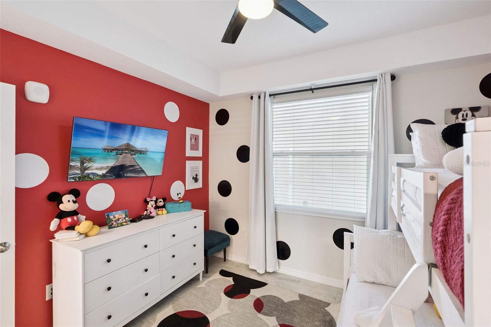 Image 21 of 66 For 3141 Paradox Circle 305