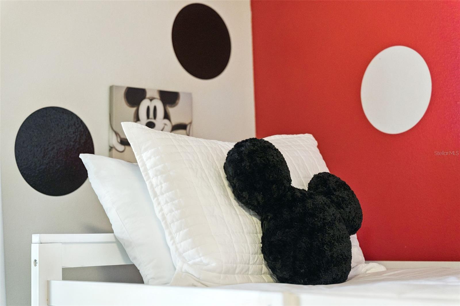 Image 23 of 66 For 3141 Paradox Circle 305