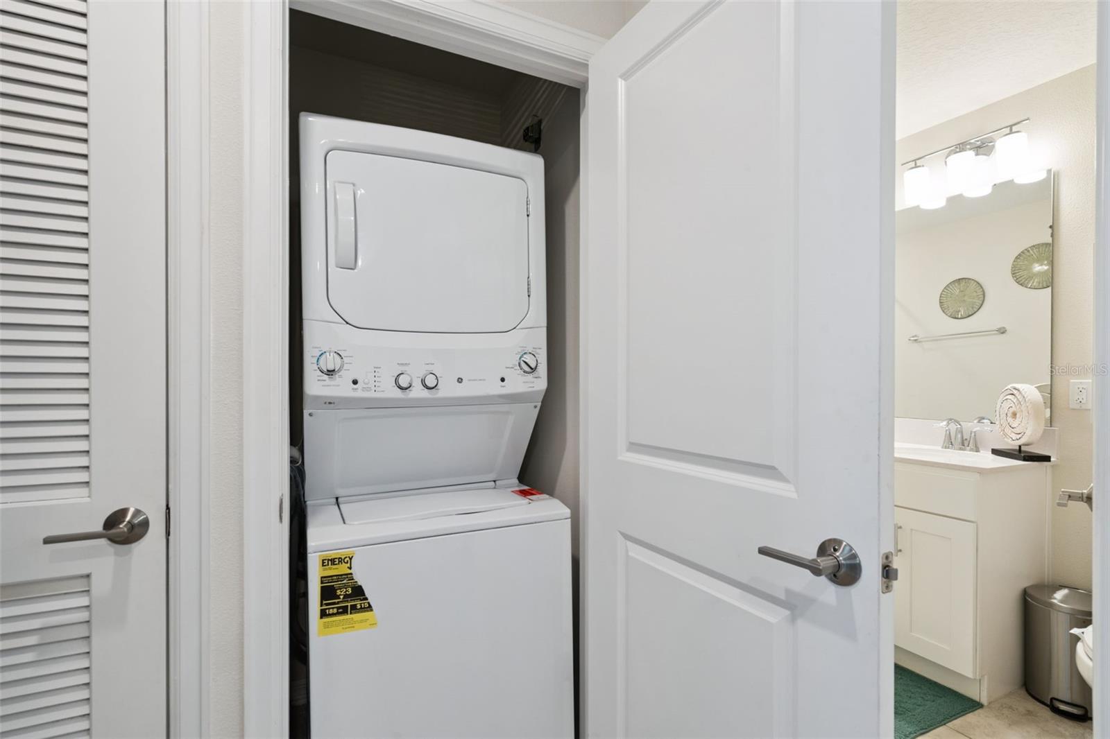 Image 32 of 66 For 3141 Paradox Circle 305