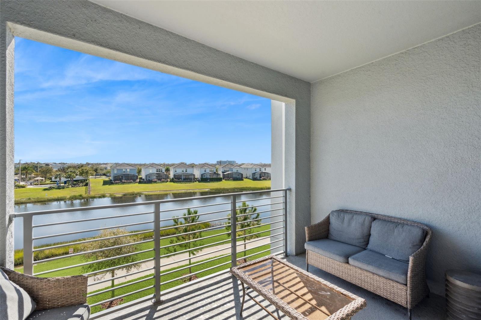 Image 33 of 66 For 3141 Paradox Circle 305