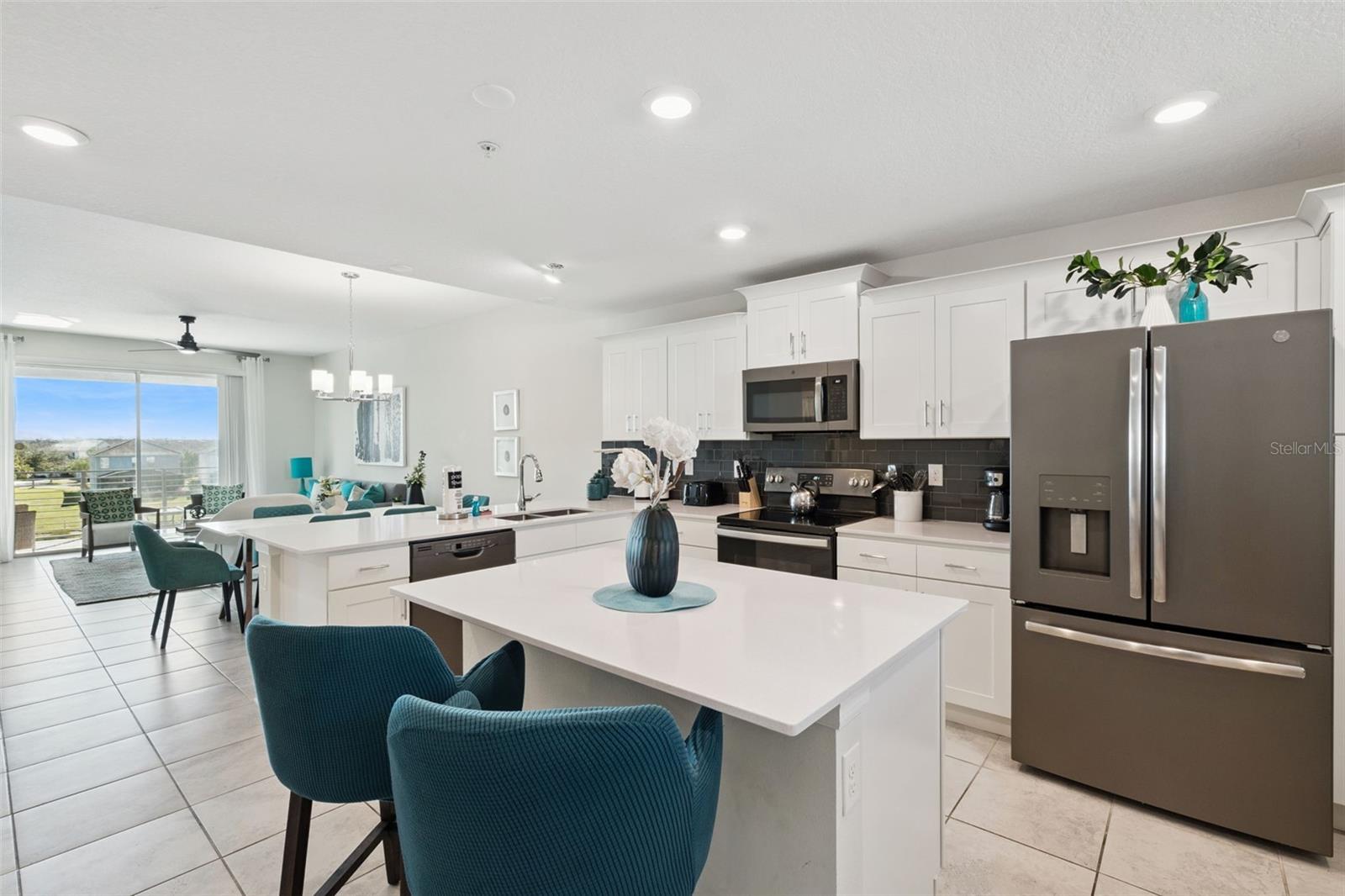 Image 9 of 66 For 3141 Paradox Circle 305