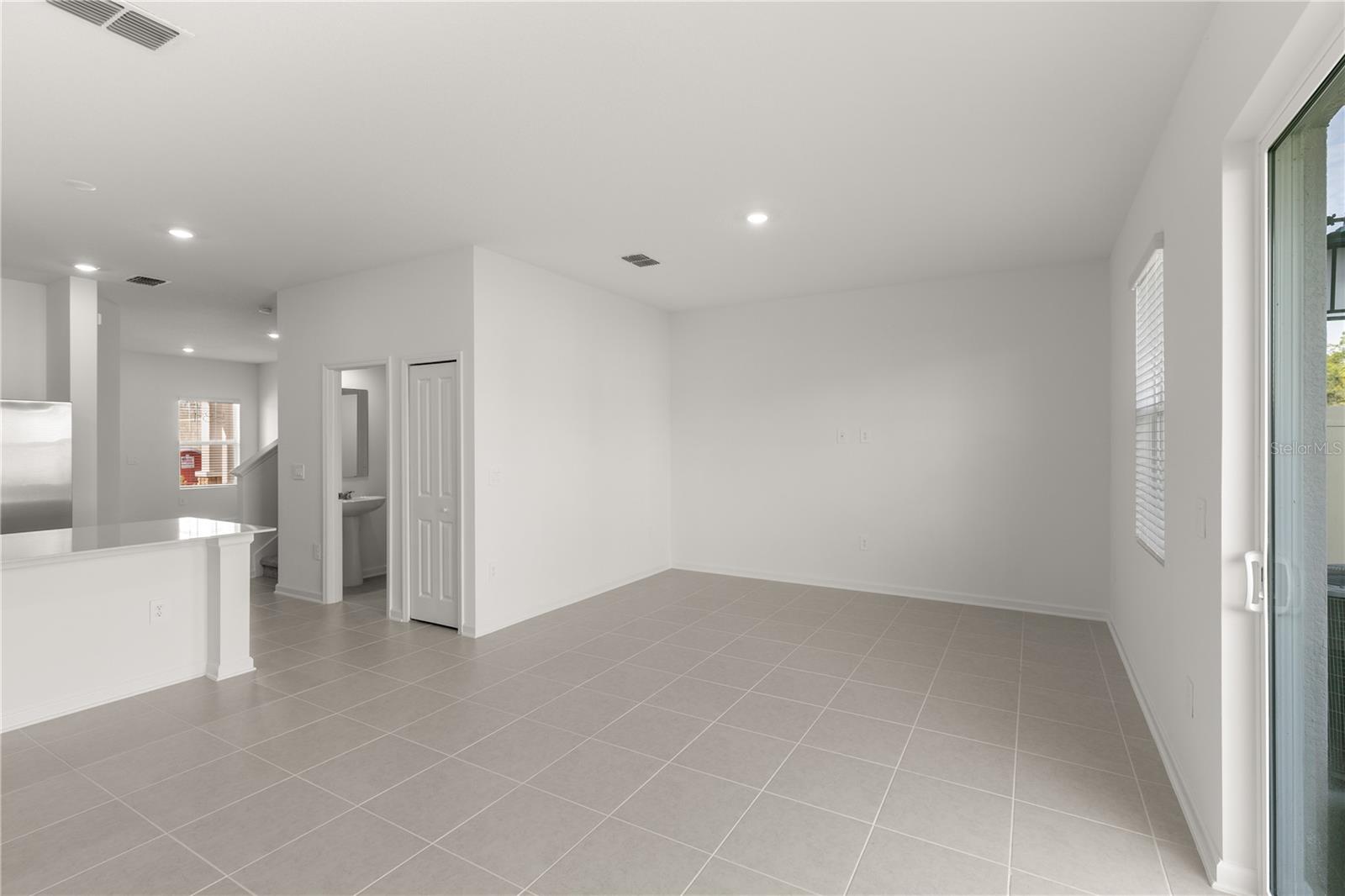 Image 23 of 25 For 2717 Skyline Loop