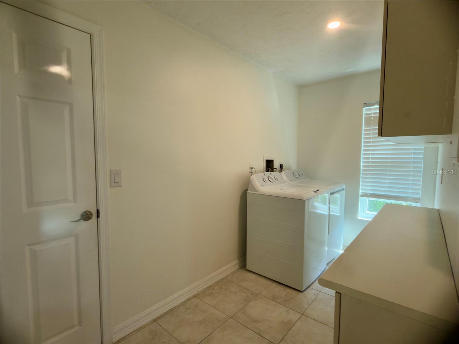 Image 16 of 20 For 4001 Oakhurst Drive 3119