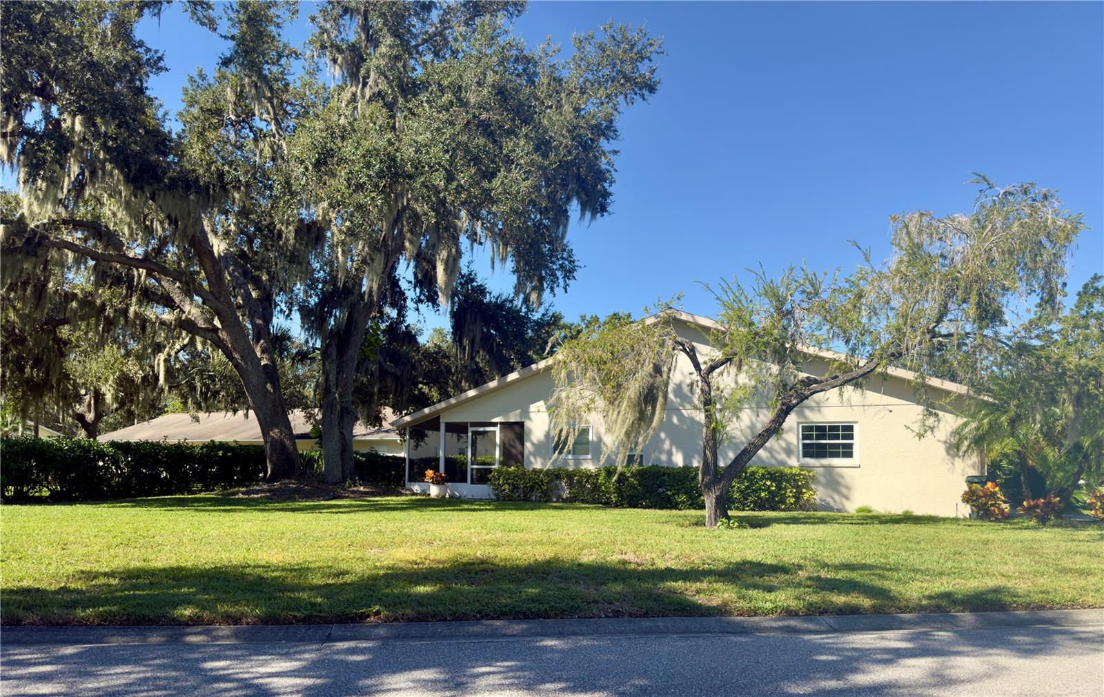 Image 20 of 20 For 4001 Oakhurst Drive 3119