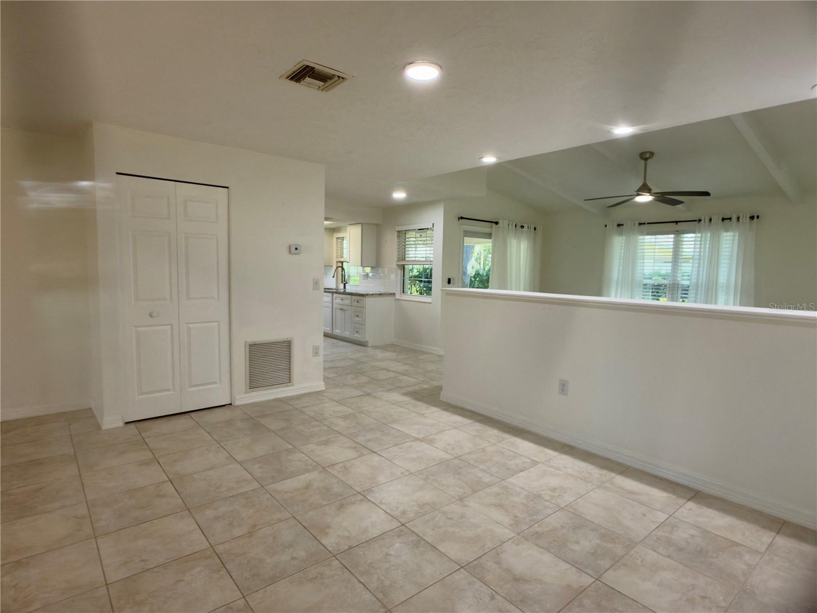 Image 5 of 20 For 4001 Oakhurst Drive 3119