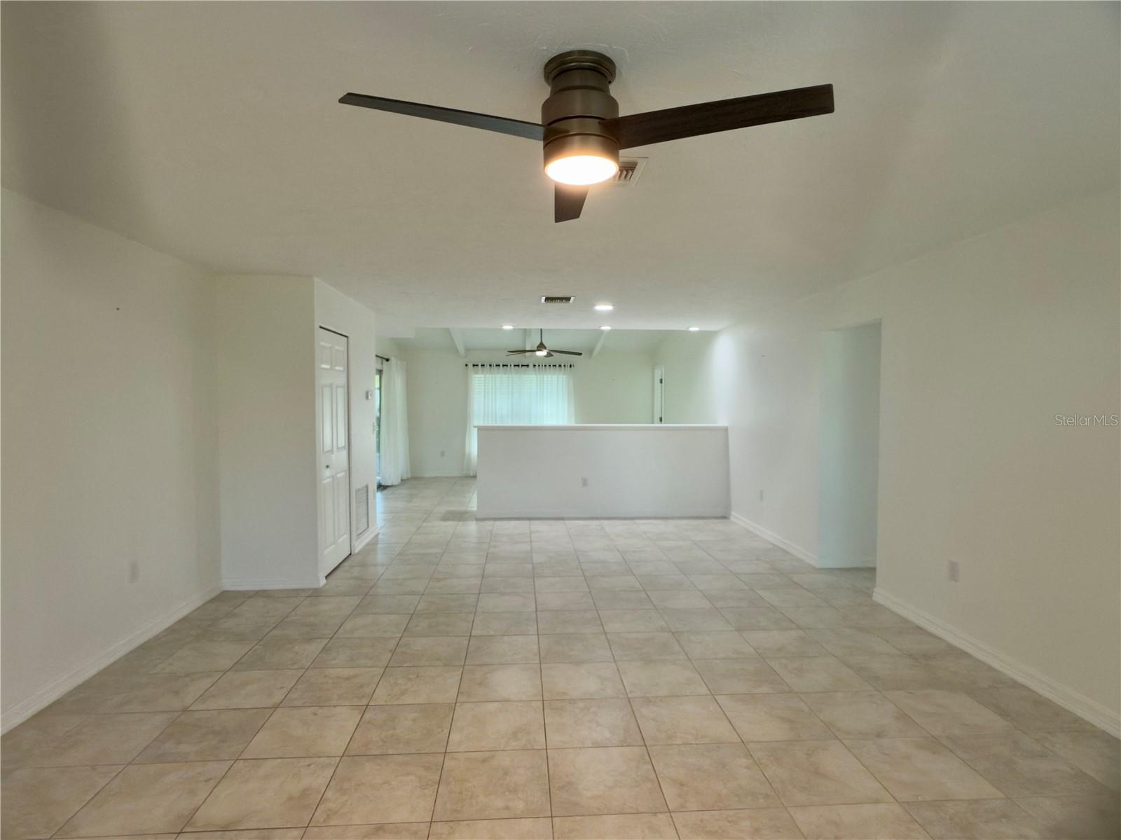 Image 6 of 20 For 4001 Oakhurst Drive 3119