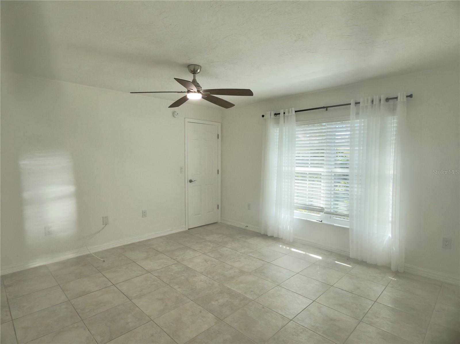 Image 9 of 20 For 4001 Oakhurst Drive 3119