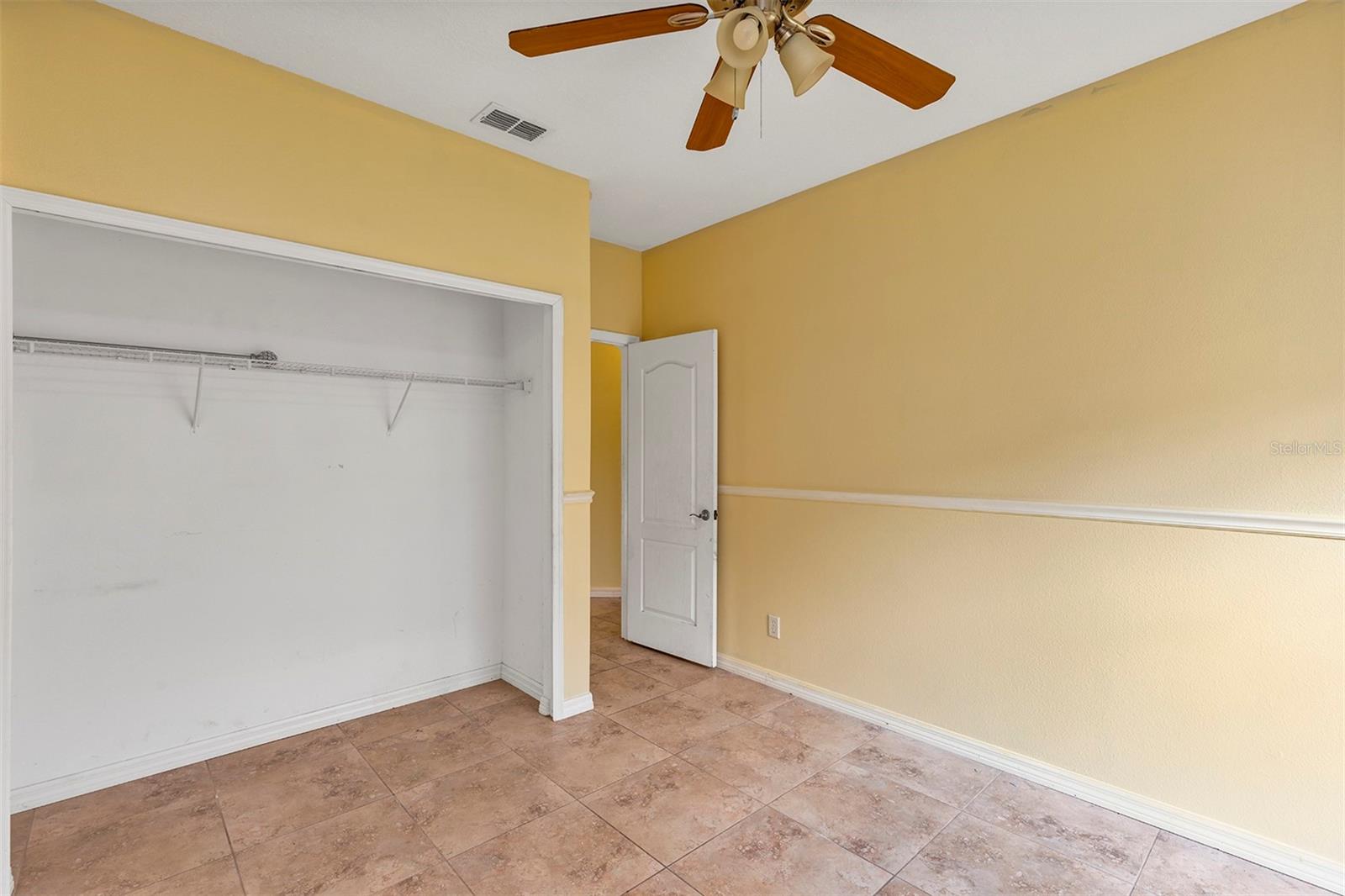 Image 21 of 48 For 20423 Melville Street