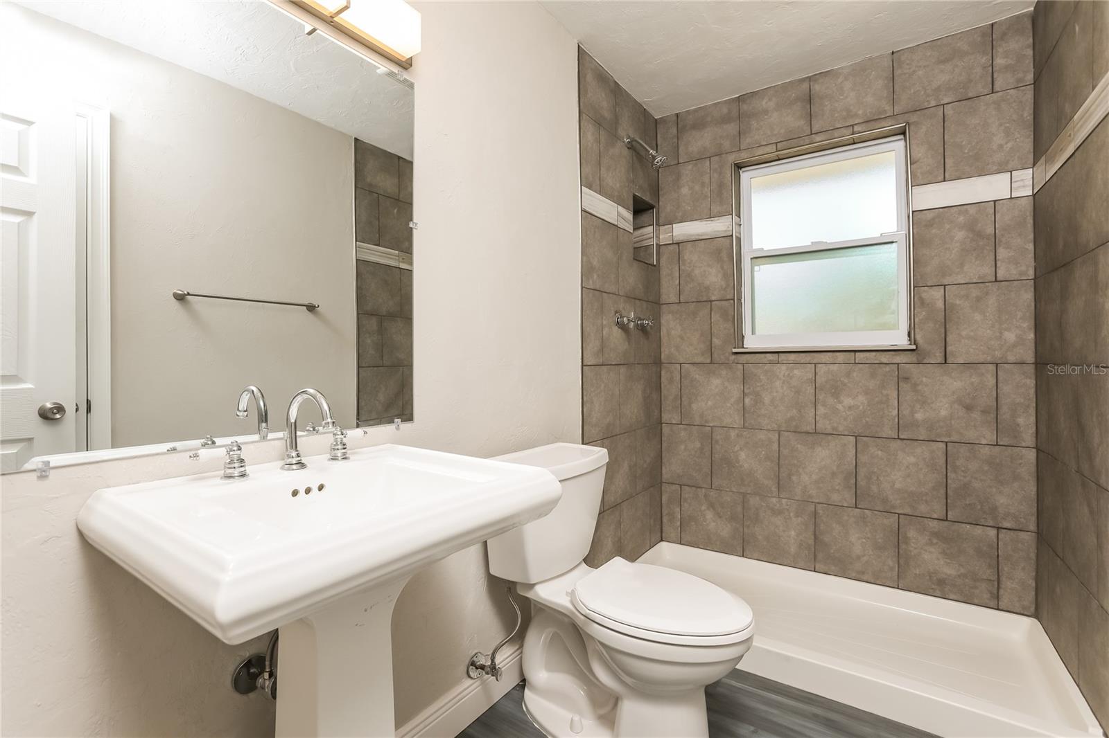 Image 13 of 16 For 459 Hammock Lane