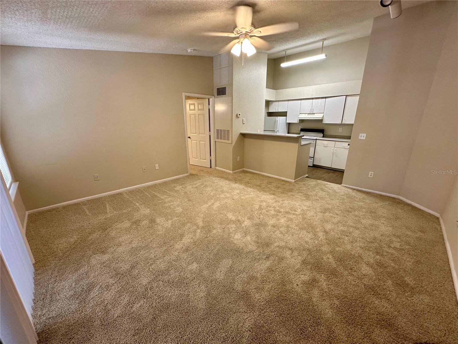 Image 3 of 14 For 2201 Metropolitan Way 1433