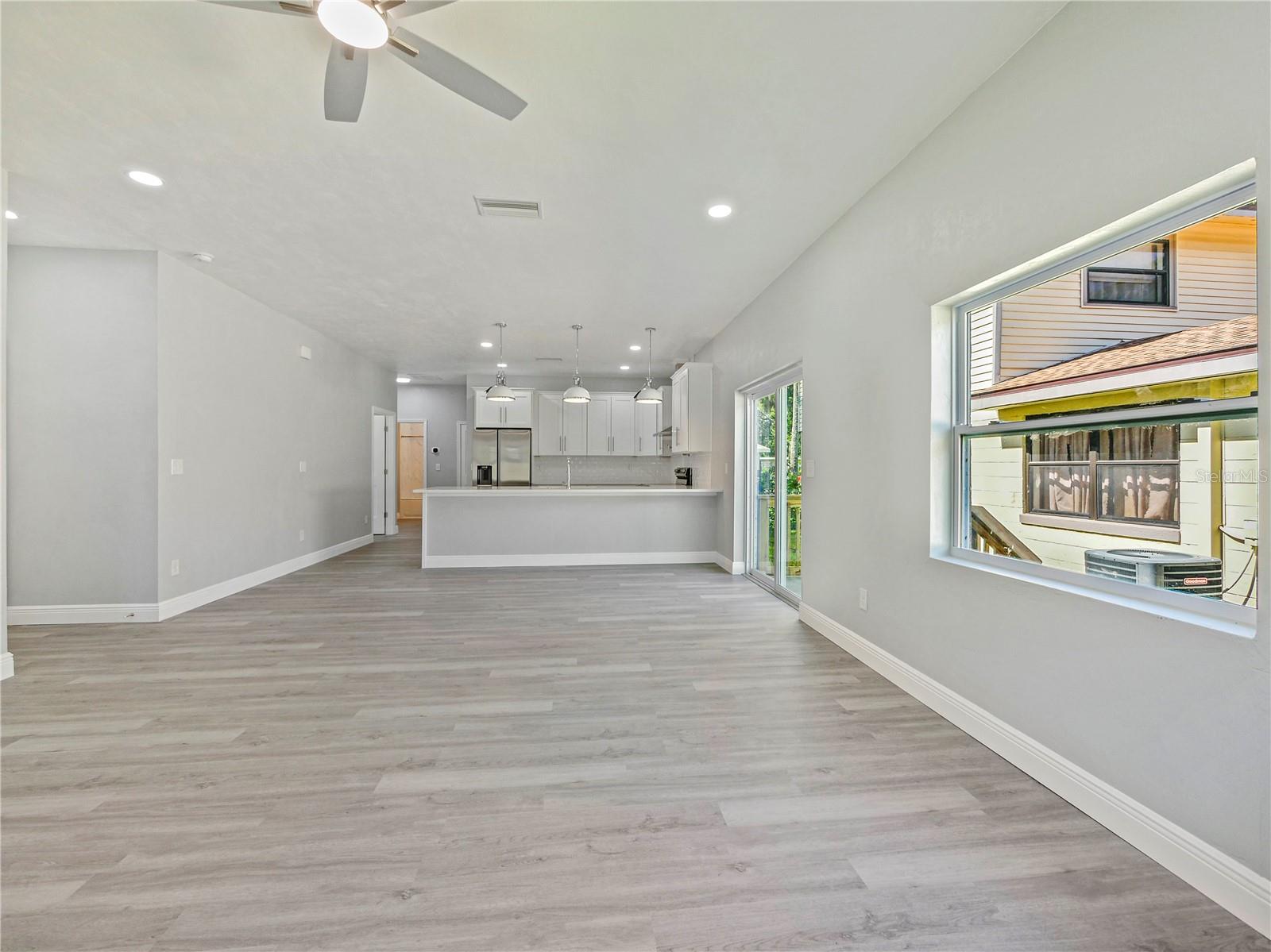 Image 5 of 38 For 444 Jefferson Street