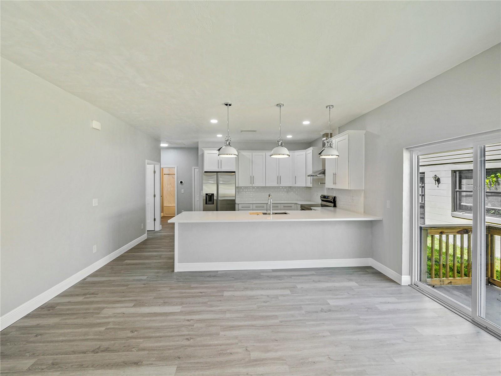 Image 6 of 38 For 444 Jefferson Street