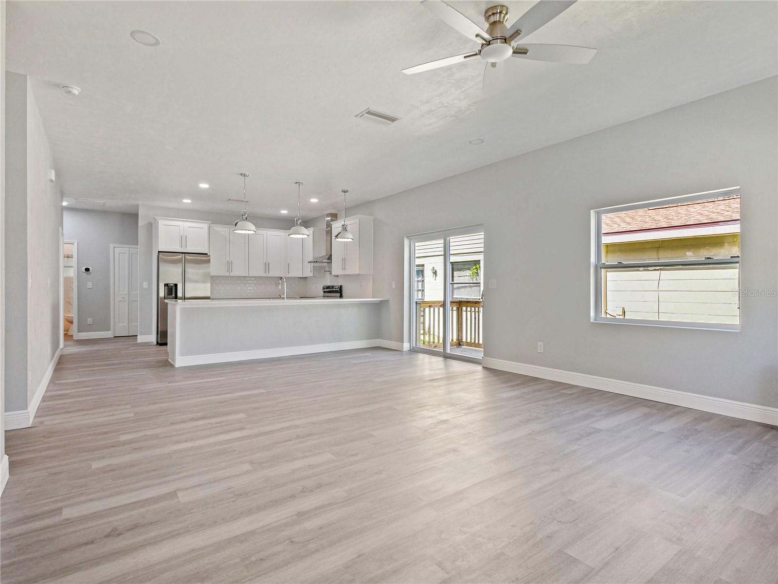 Image 8 of 38 For 444 Jefferson Street