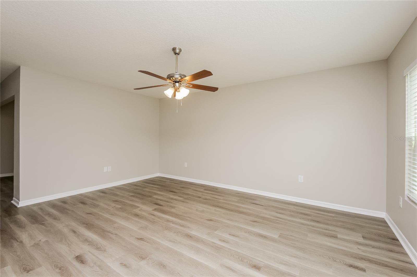 Image 3 of 17 For 318 Fern Court