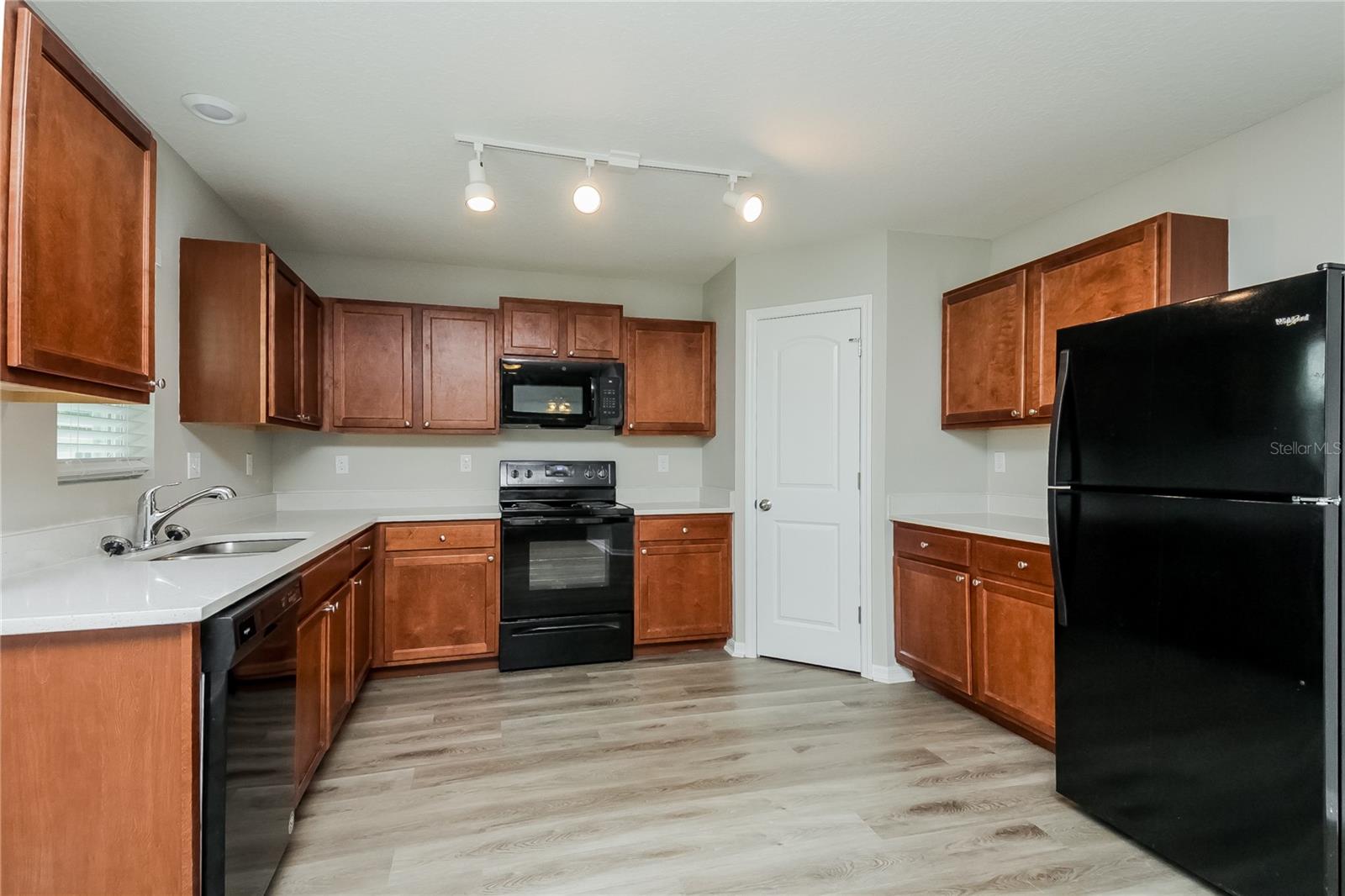 Image 5 of 17 For 318 Fern Court