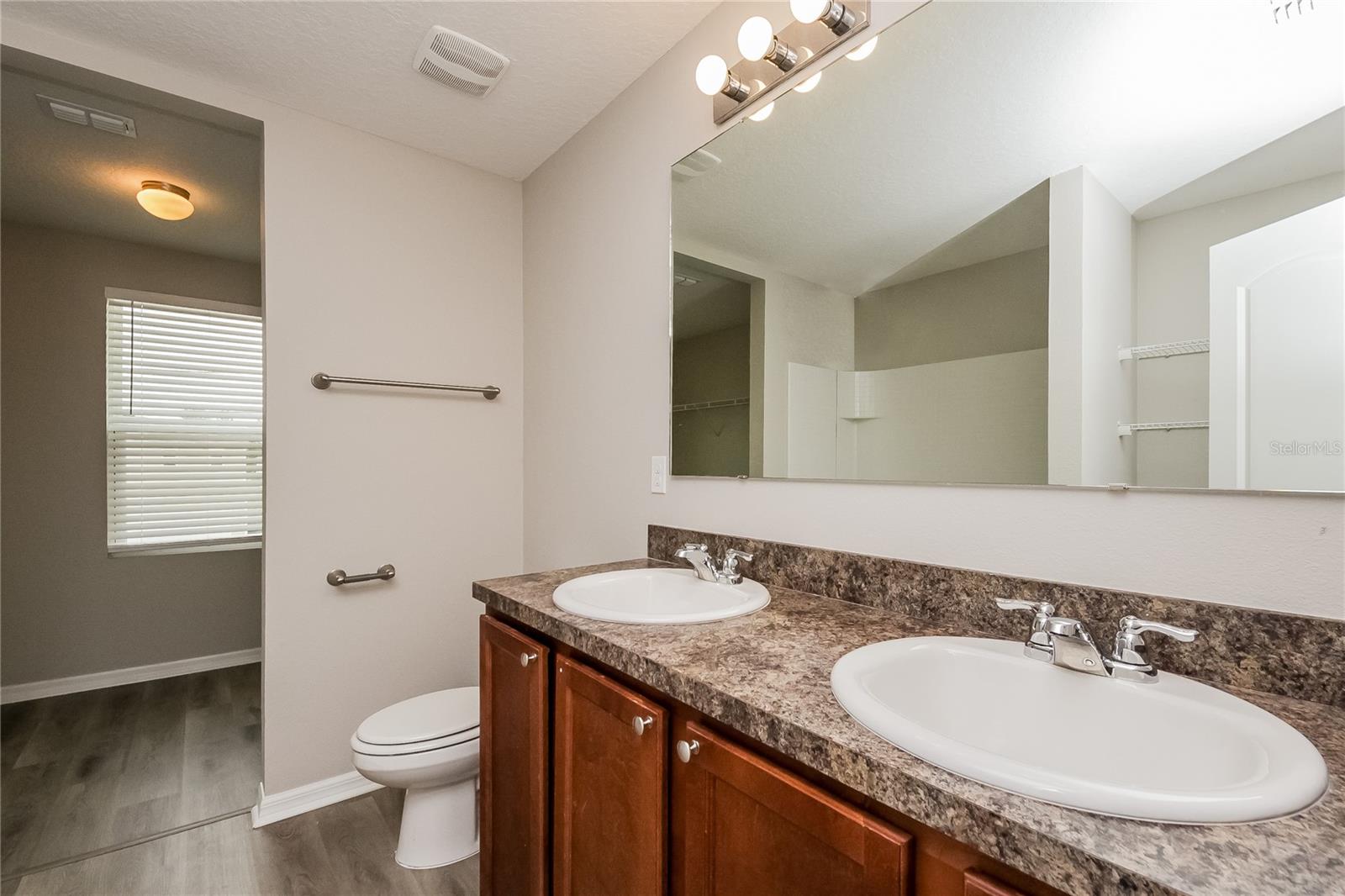 Image 8 of 17 For 318 Fern Court