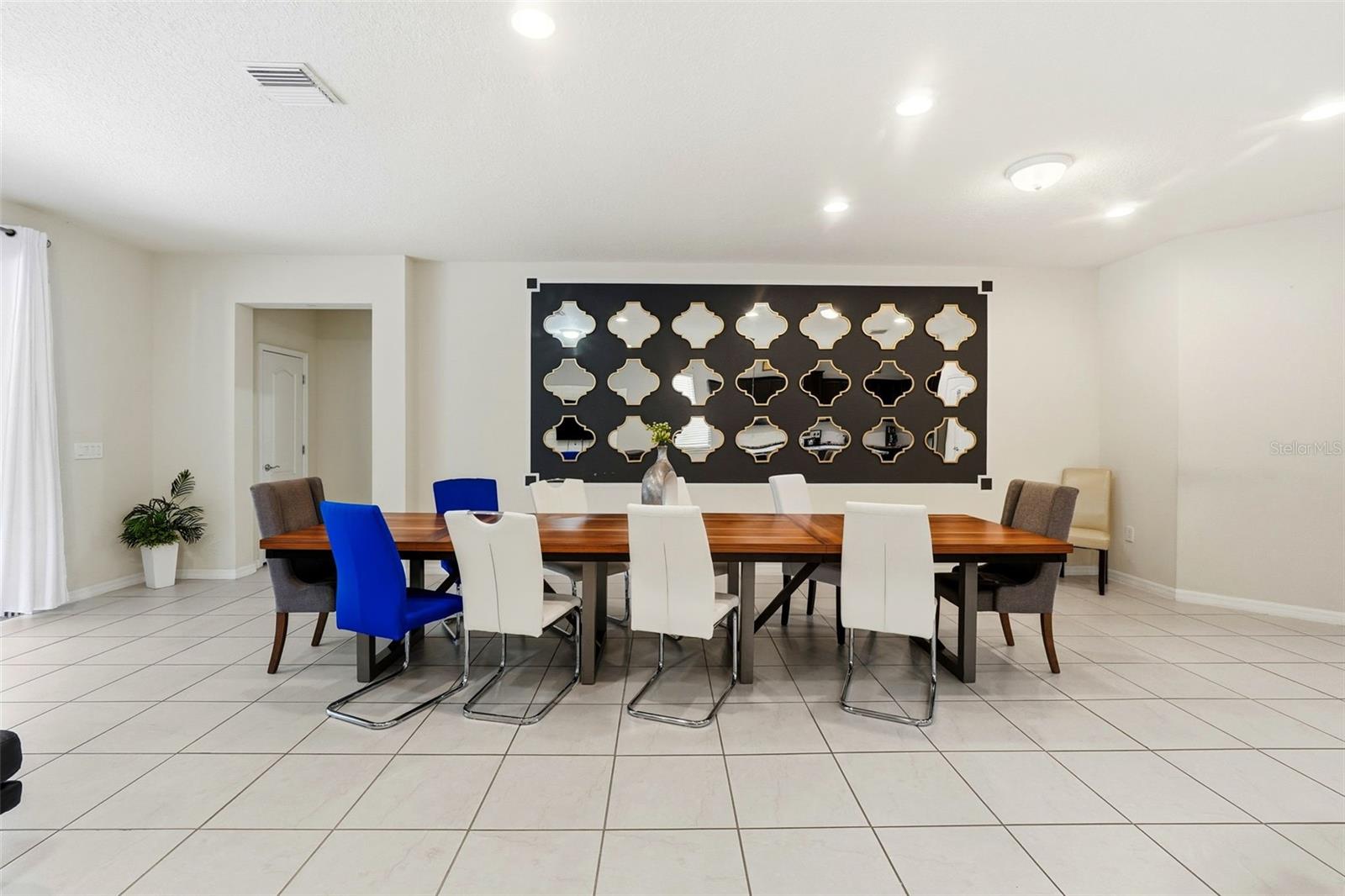 Image 12 of 51 For 8824 Bengal Court