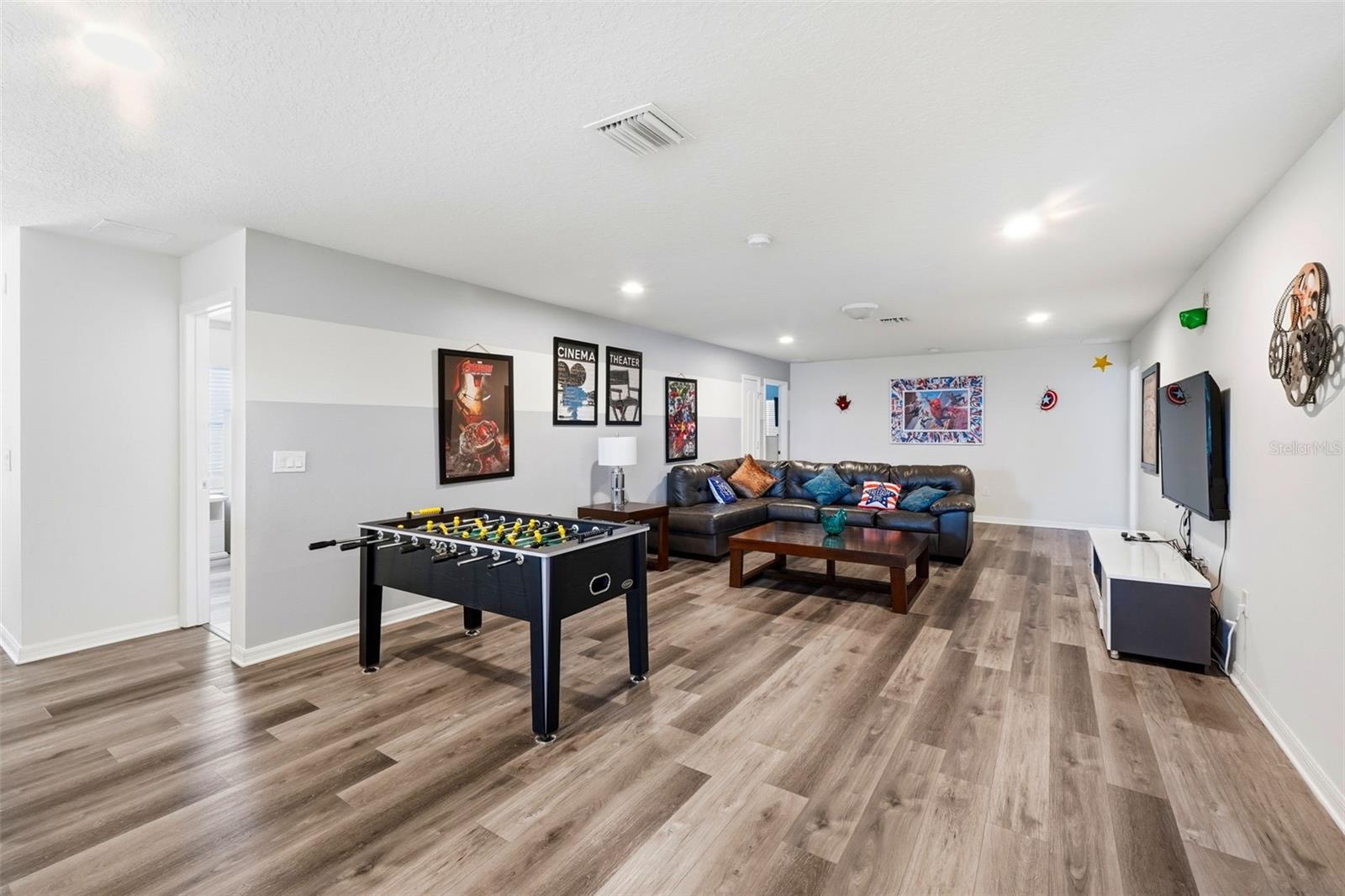 Image 21 of 51 For 8824 Bengal Court