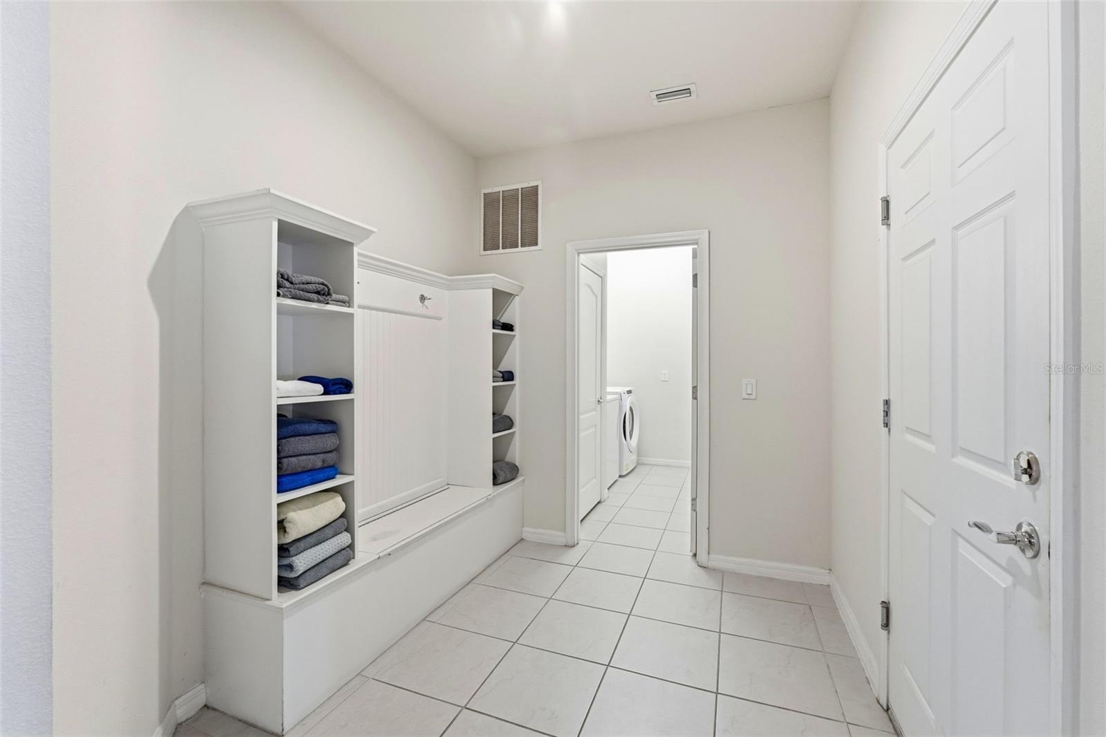 Image 26 of 51 For 8824 Bengal Court