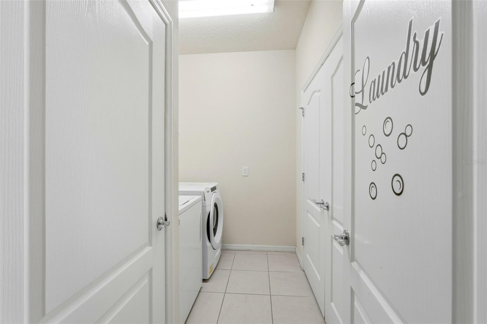 Image 27 of 51 For 8824 Bengal Court