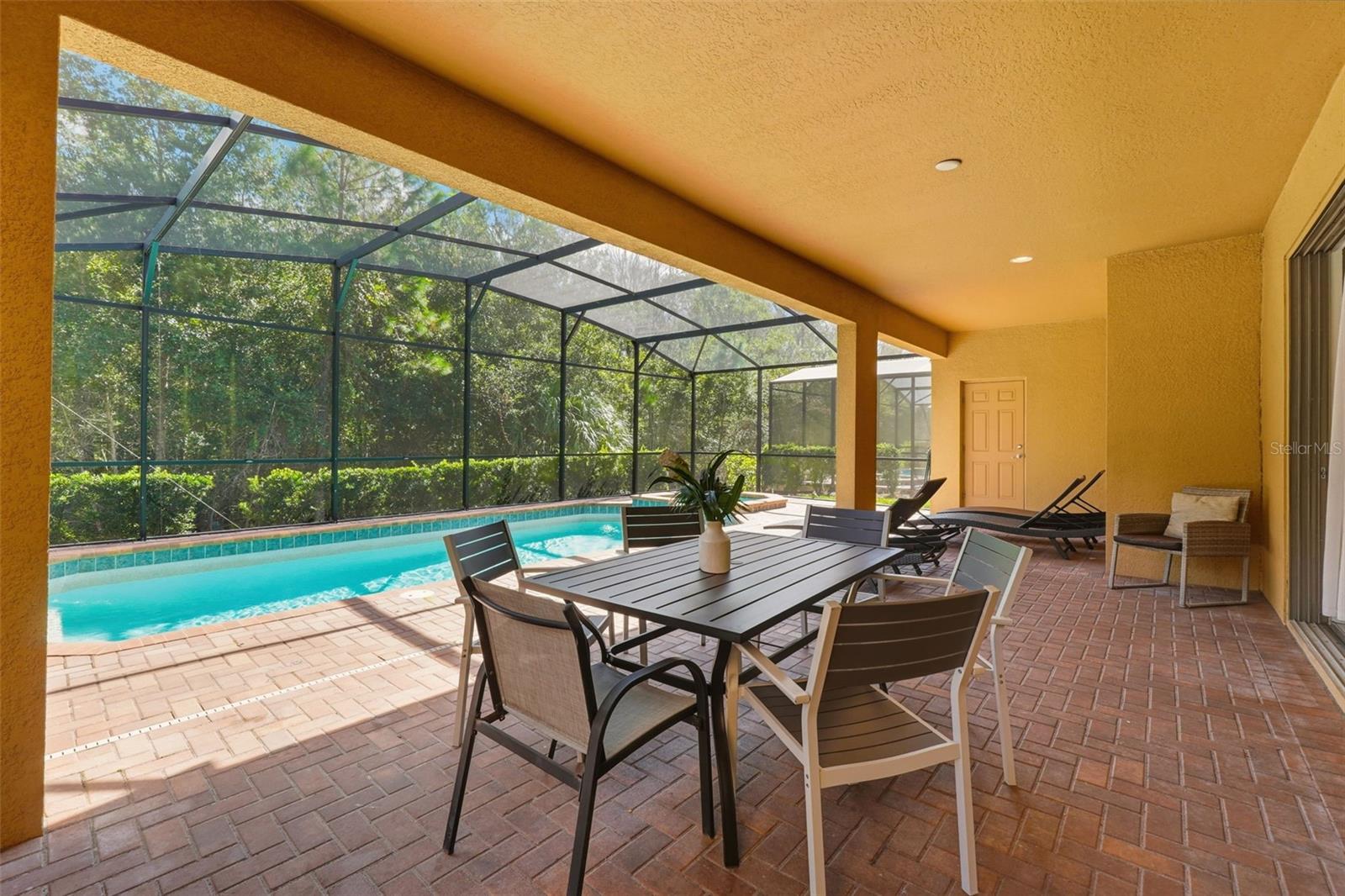 Image 28 of 51 For 8824 Bengal Court