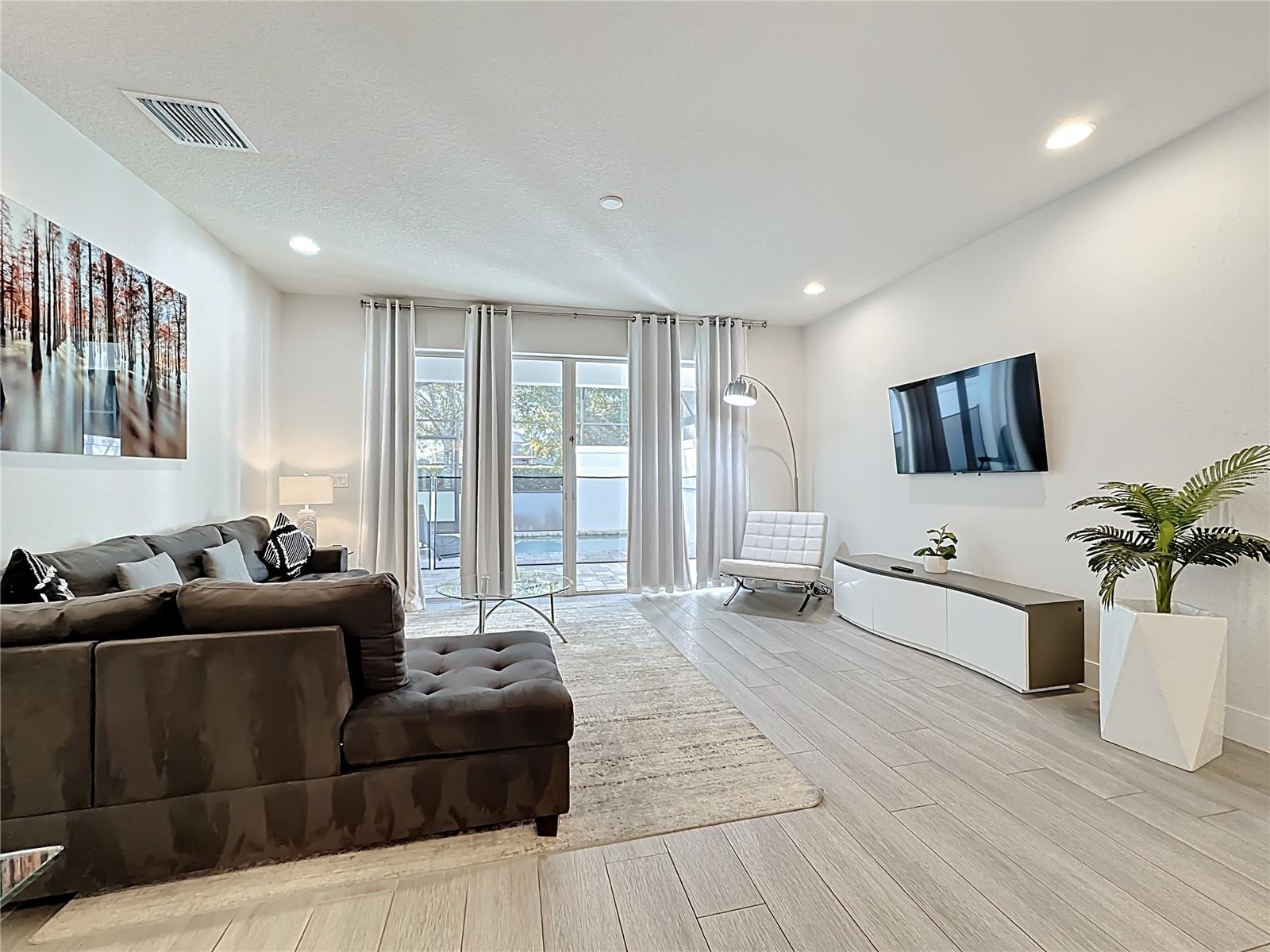 Image 17 of 51 For 17524 Hidden Forest Drive