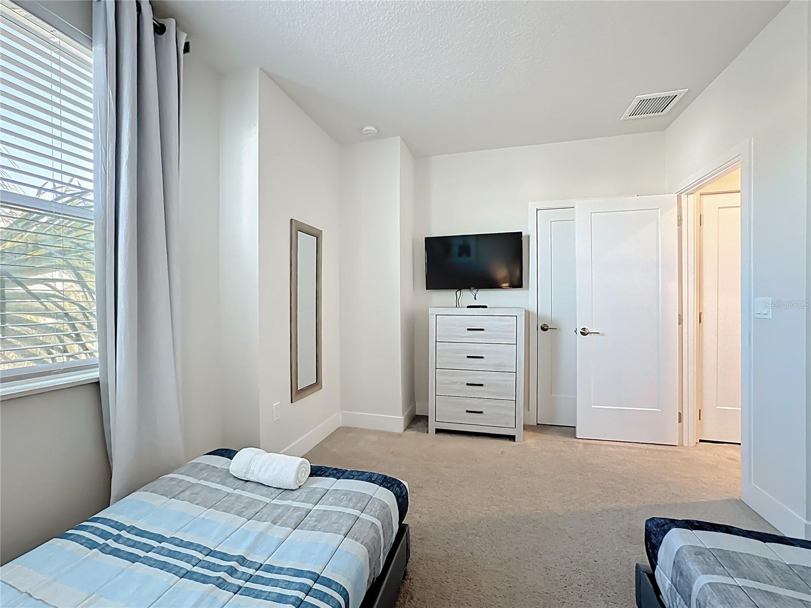 Image 31 of 51 For 17524 Hidden Forest Drive