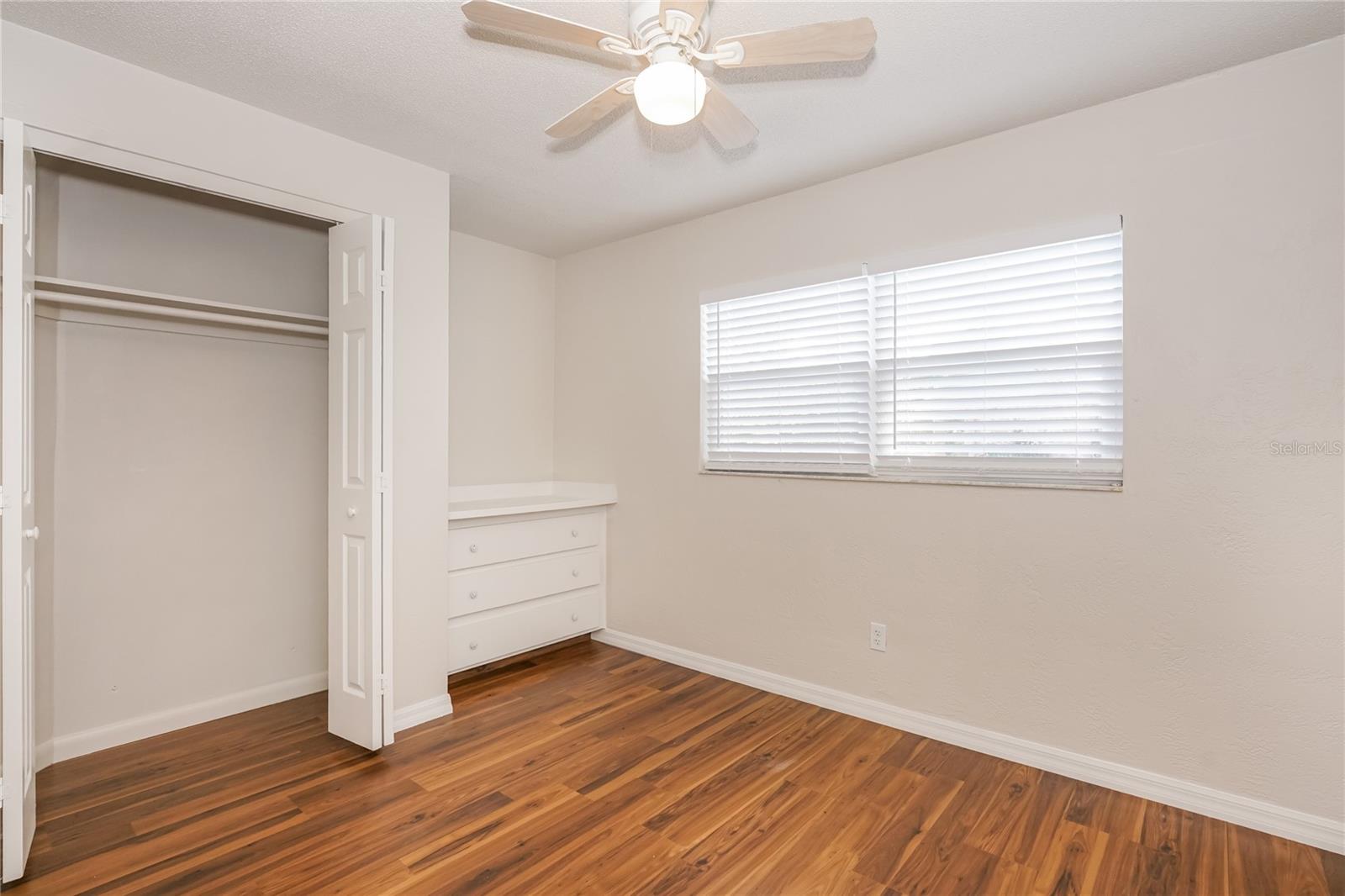 Image 10 of 16 For 301 Farmbrook Road