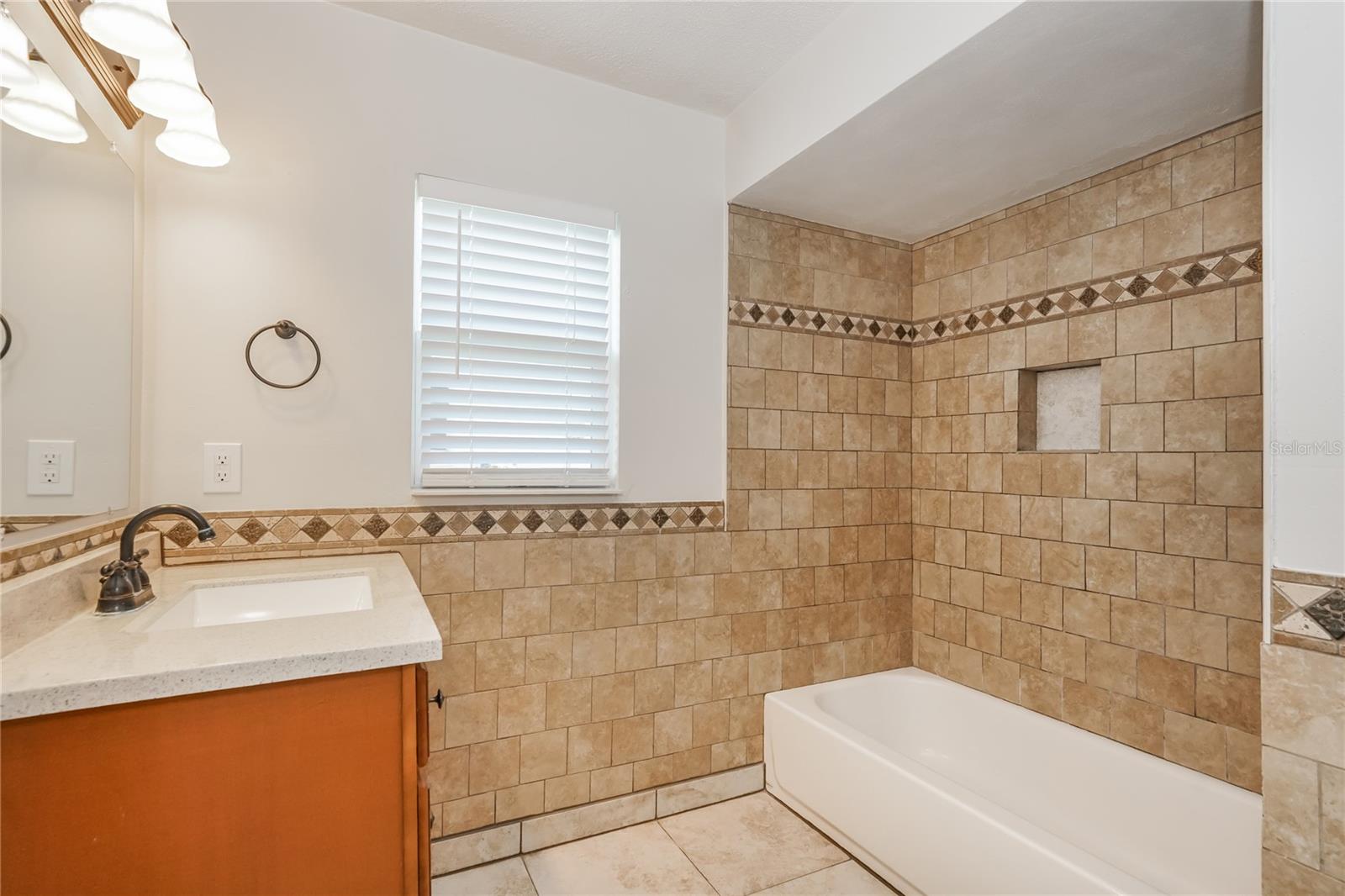 Image 7 of 16 For 301 Farmbrook Road