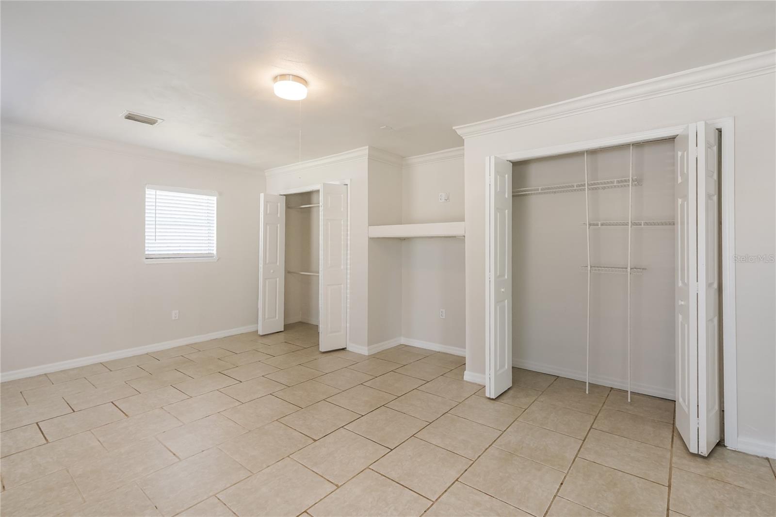 Image 9 of 16 For 301 Farmbrook Road