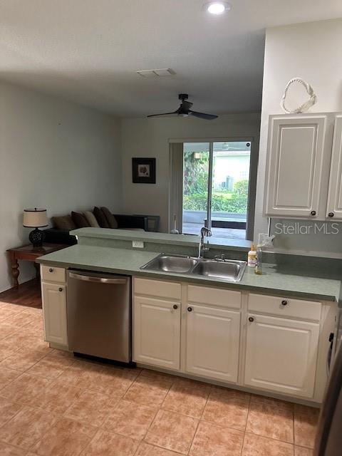 Image 4 of 10 For 12303 Hollybush Terrace