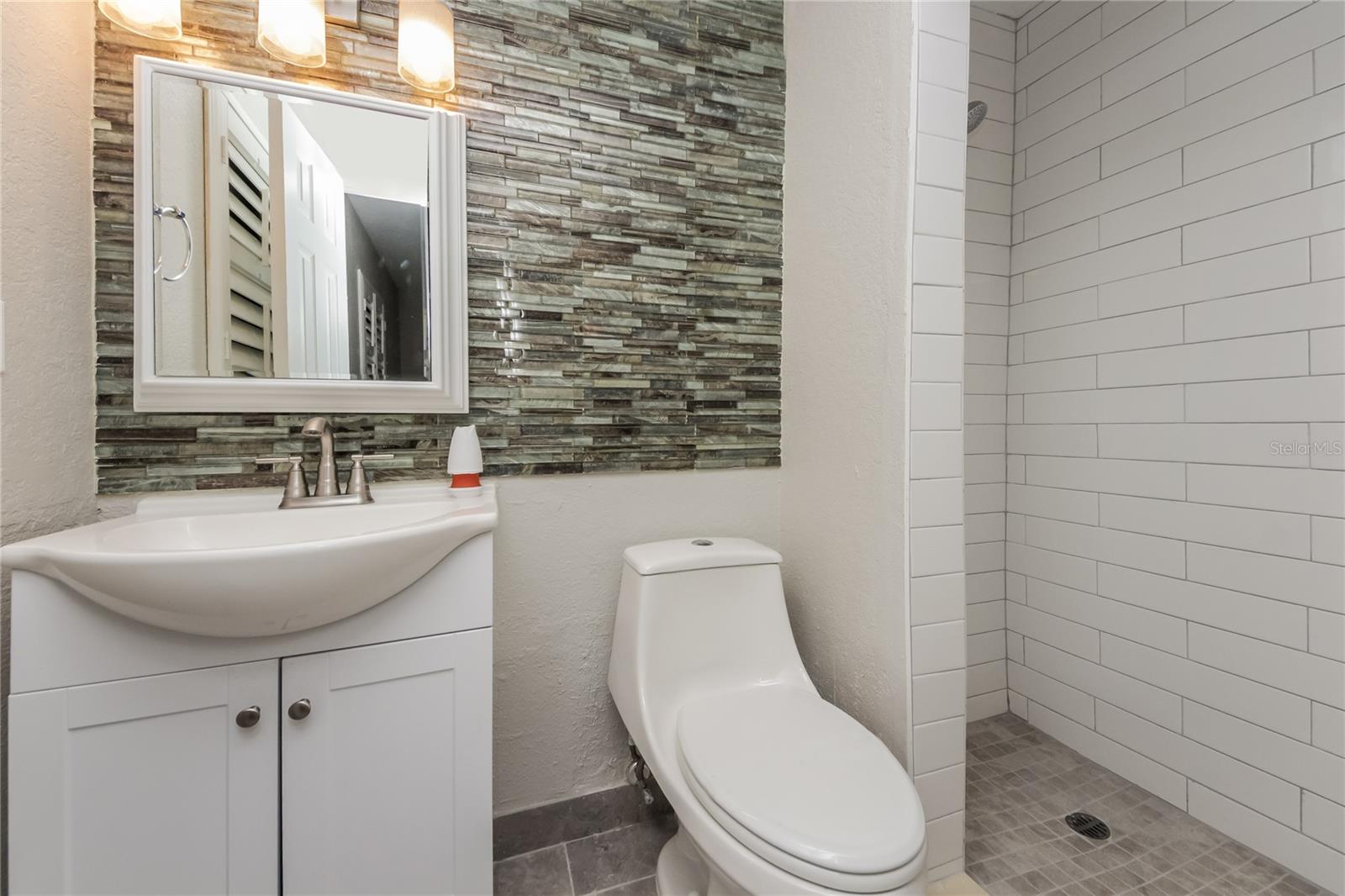 Image 11 of 16 For 4415 Brooke Street