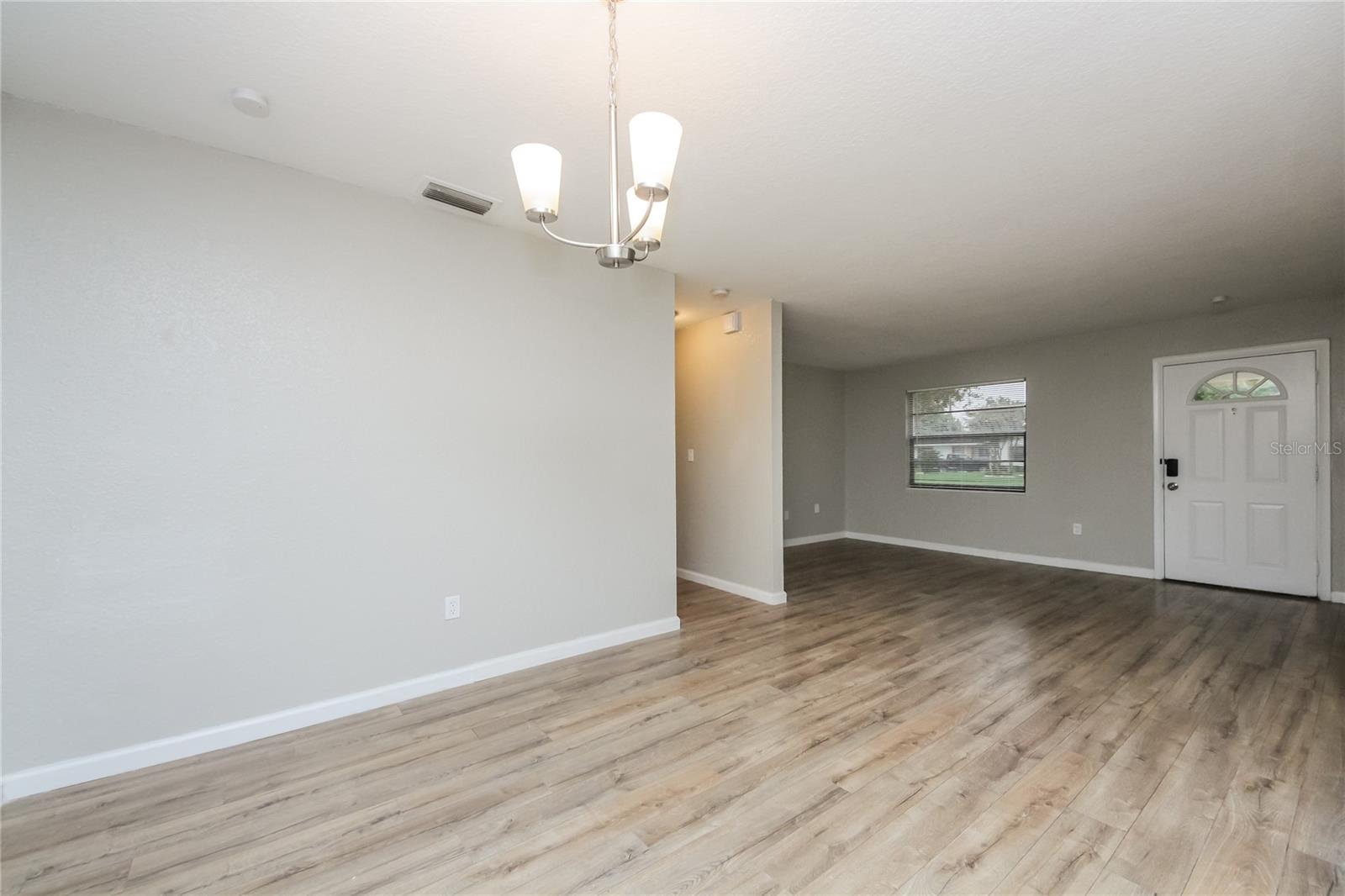 Image 5 of 16 For 4415 Brooke Street