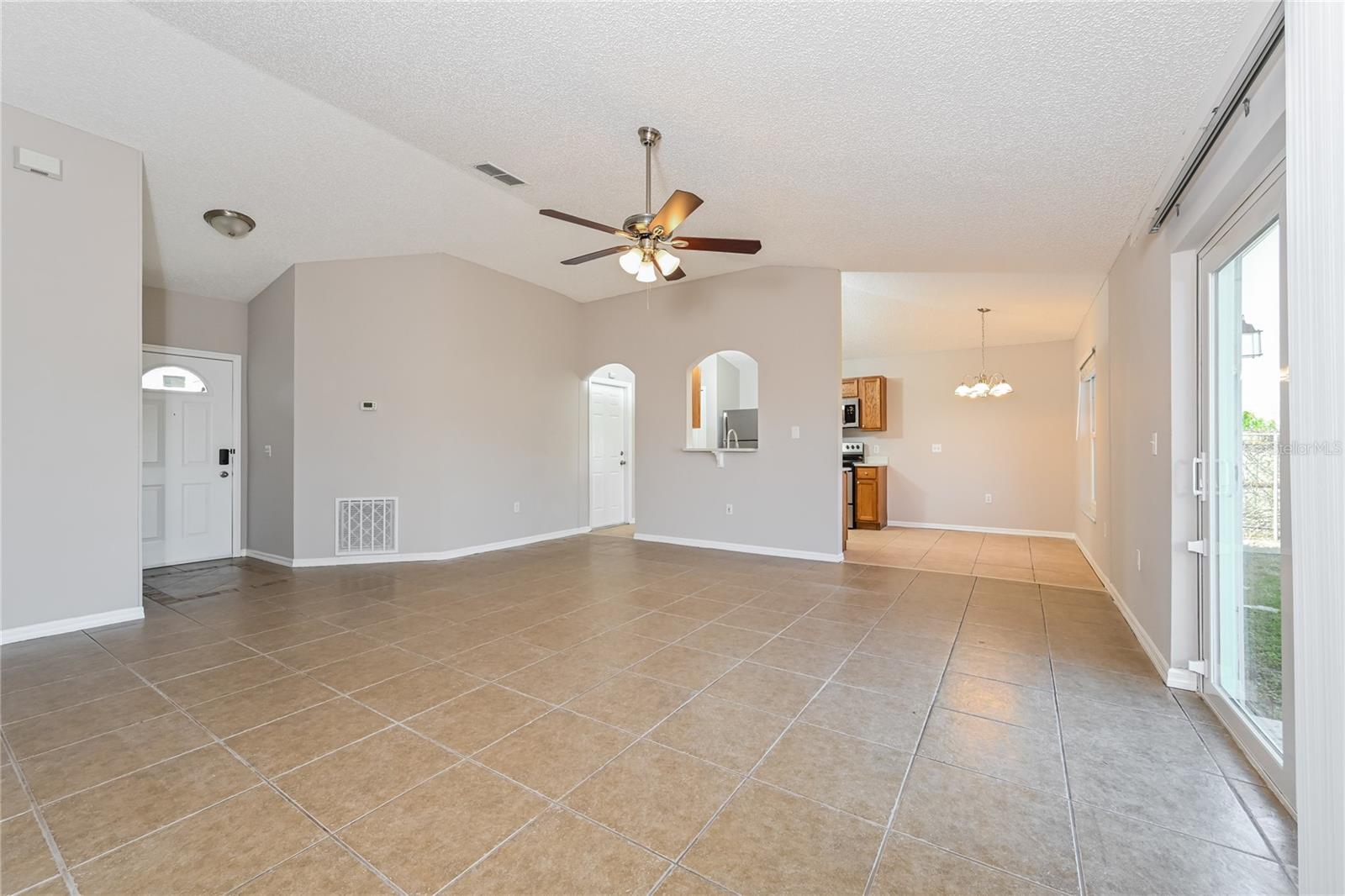 Image 3 of 16 For 2709 Covington Drive