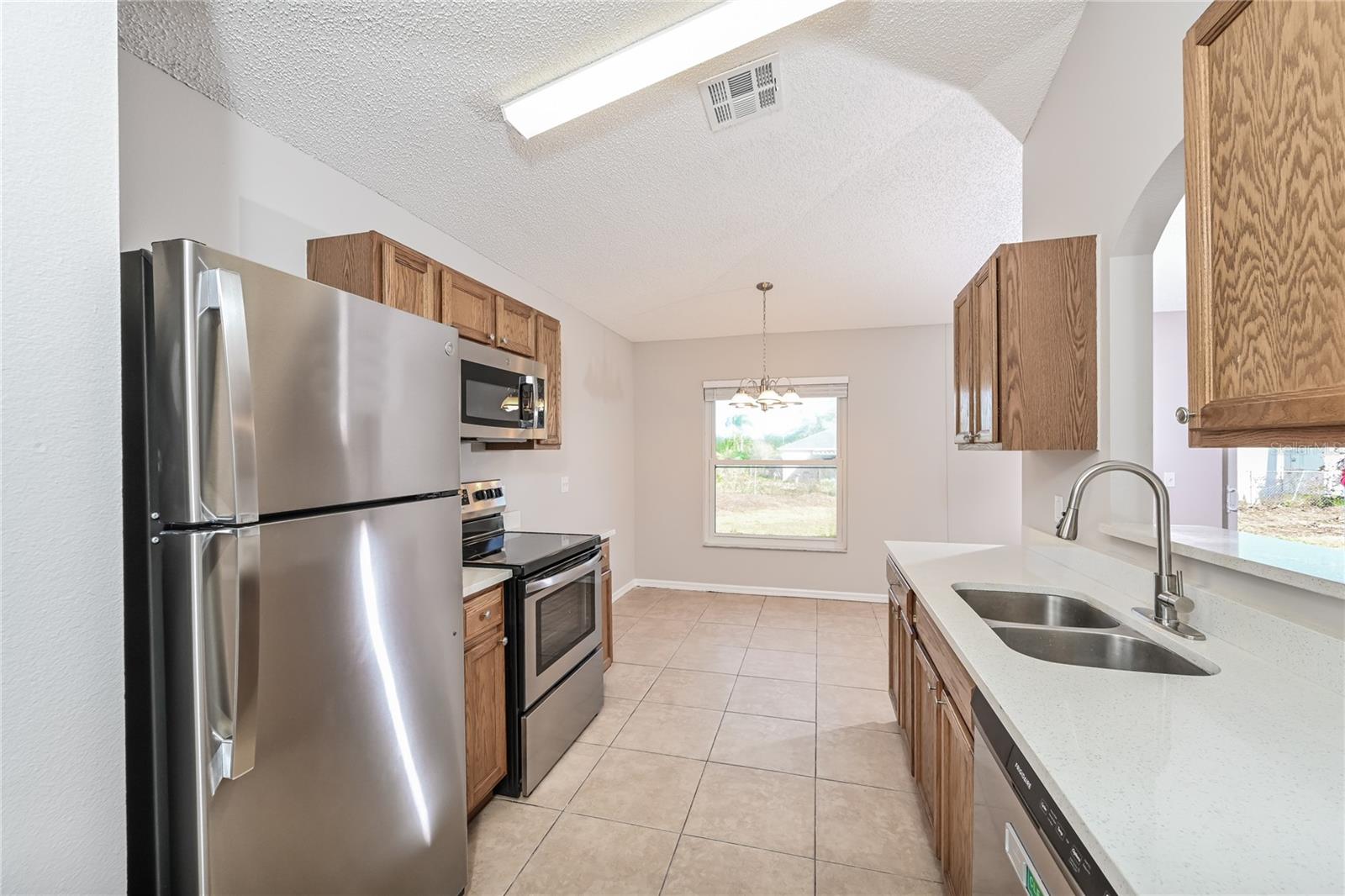 Image 6 of 16 For 2709 Covington Drive