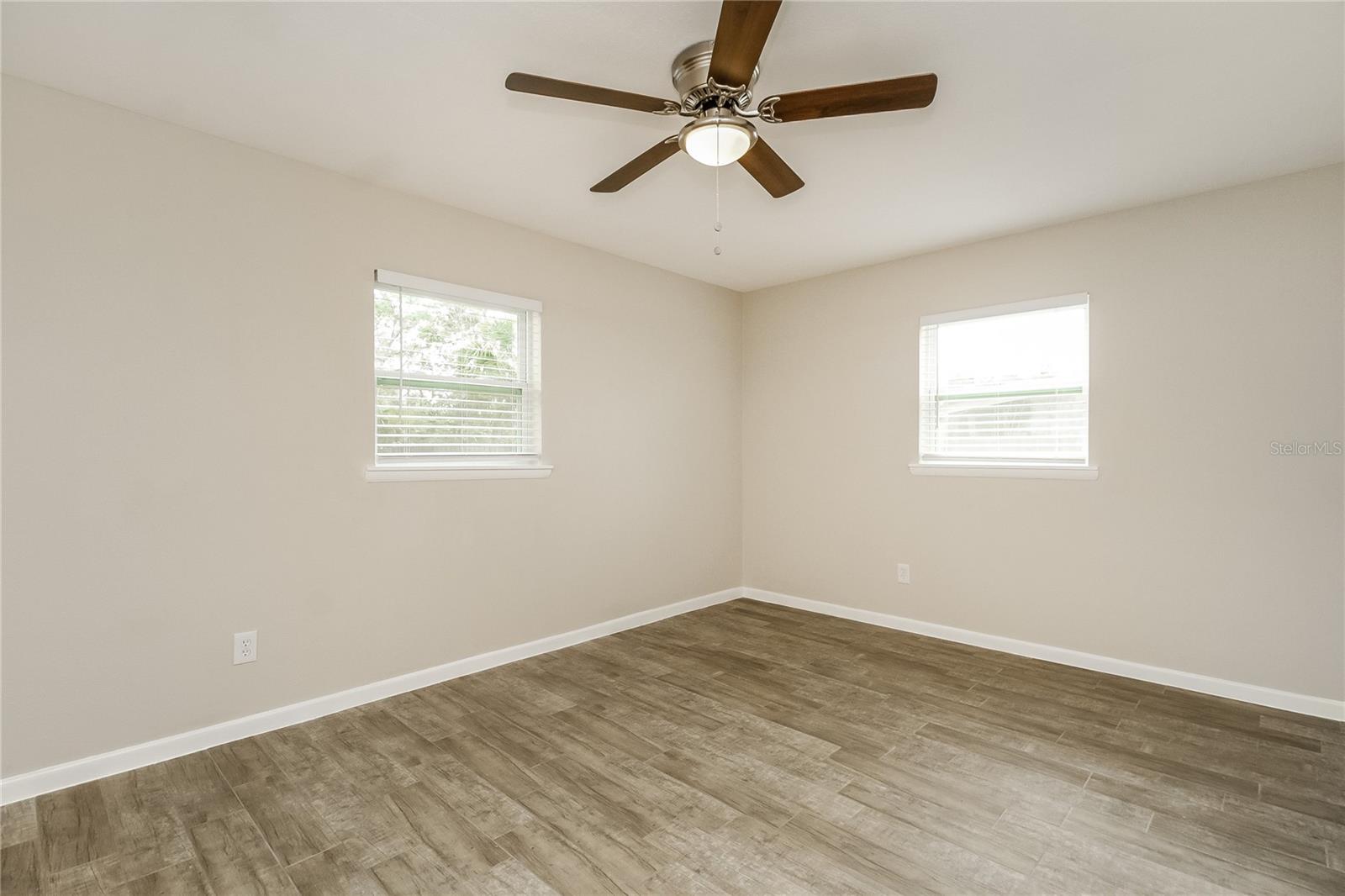 Image 13 of 16 For 2065 West Parkway