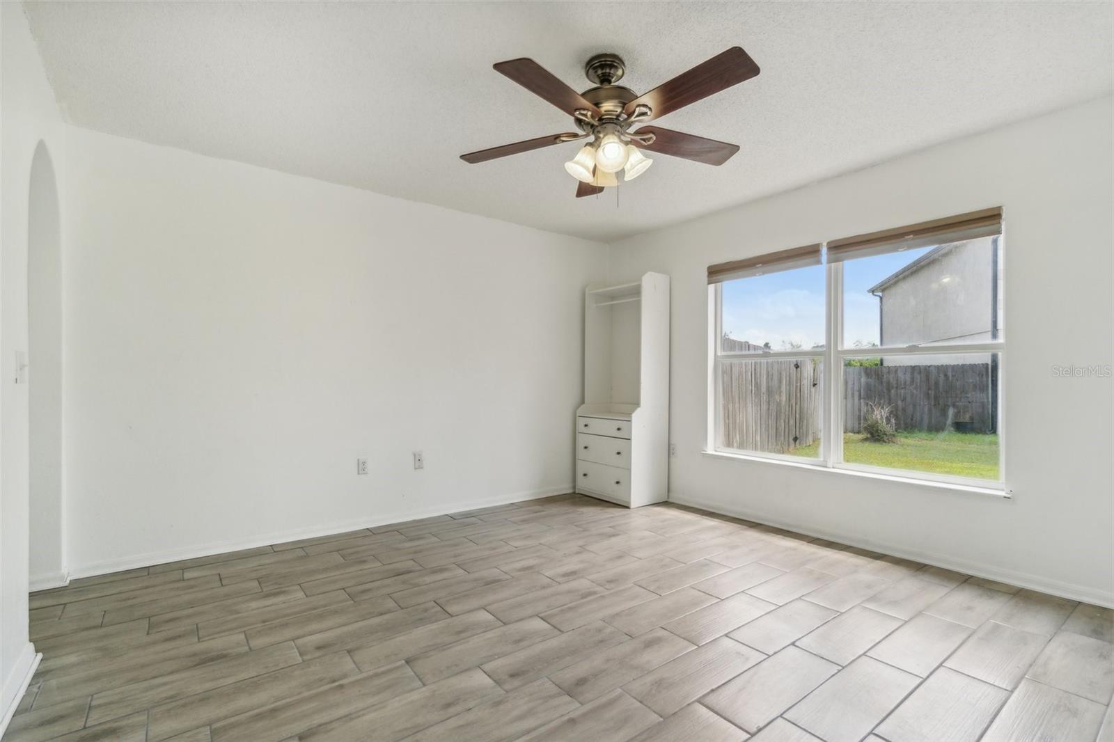 Image 19 of 51 For 4911 Daryl Court