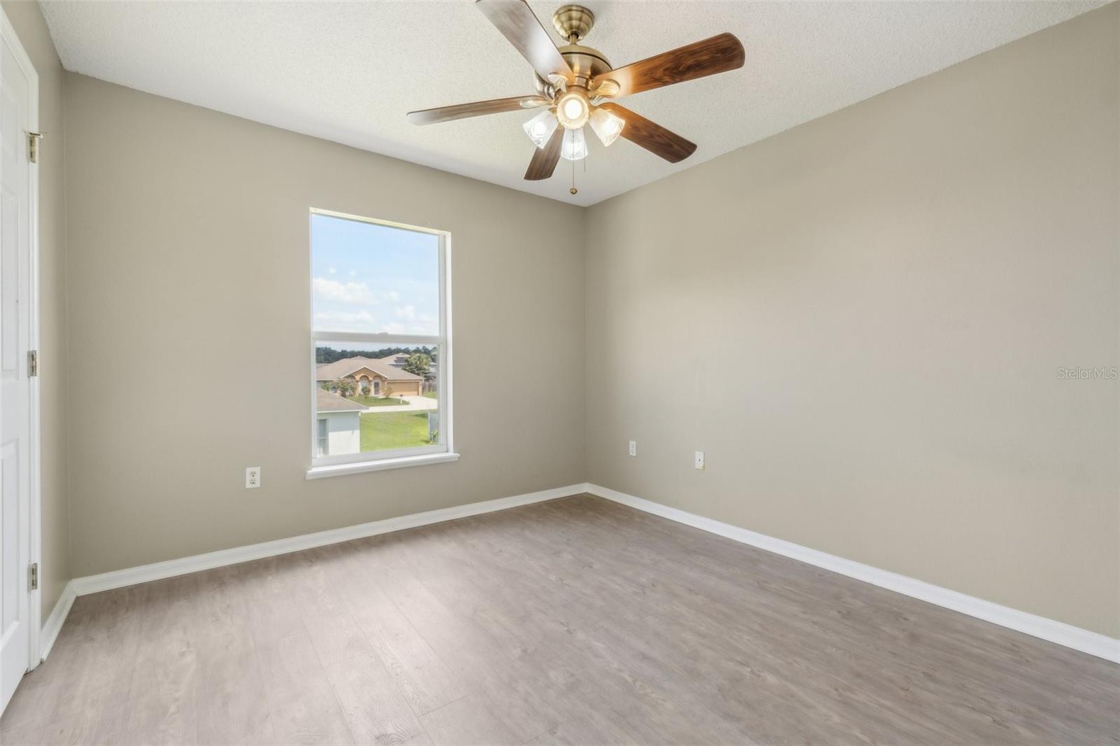Image 31 of 51 For 4911 Daryl Court