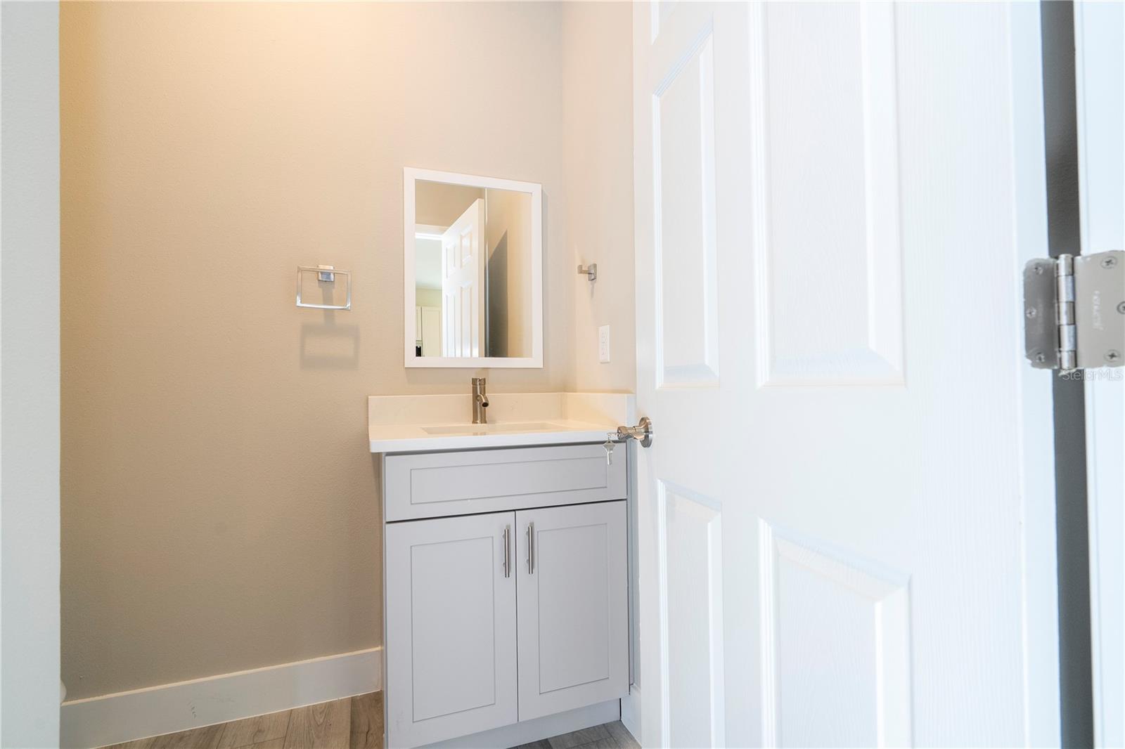 Image 17 of 45 For 7916 Granada Road