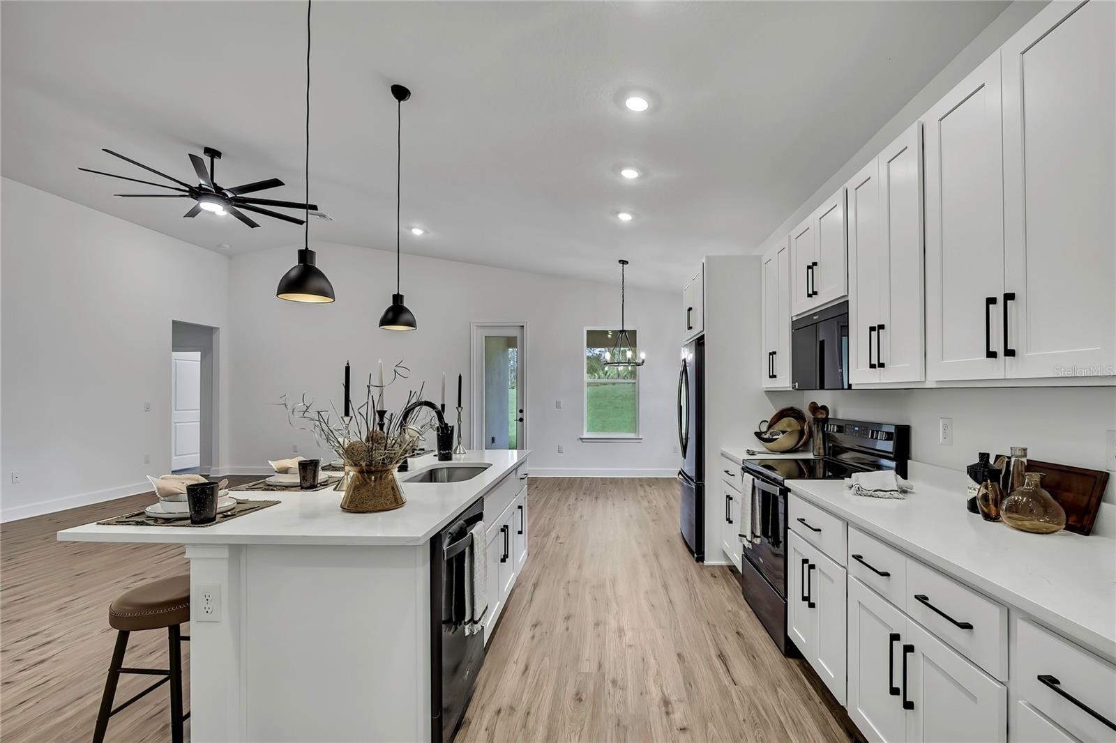 Image 16 of 55 For 7073 Orinoco Road