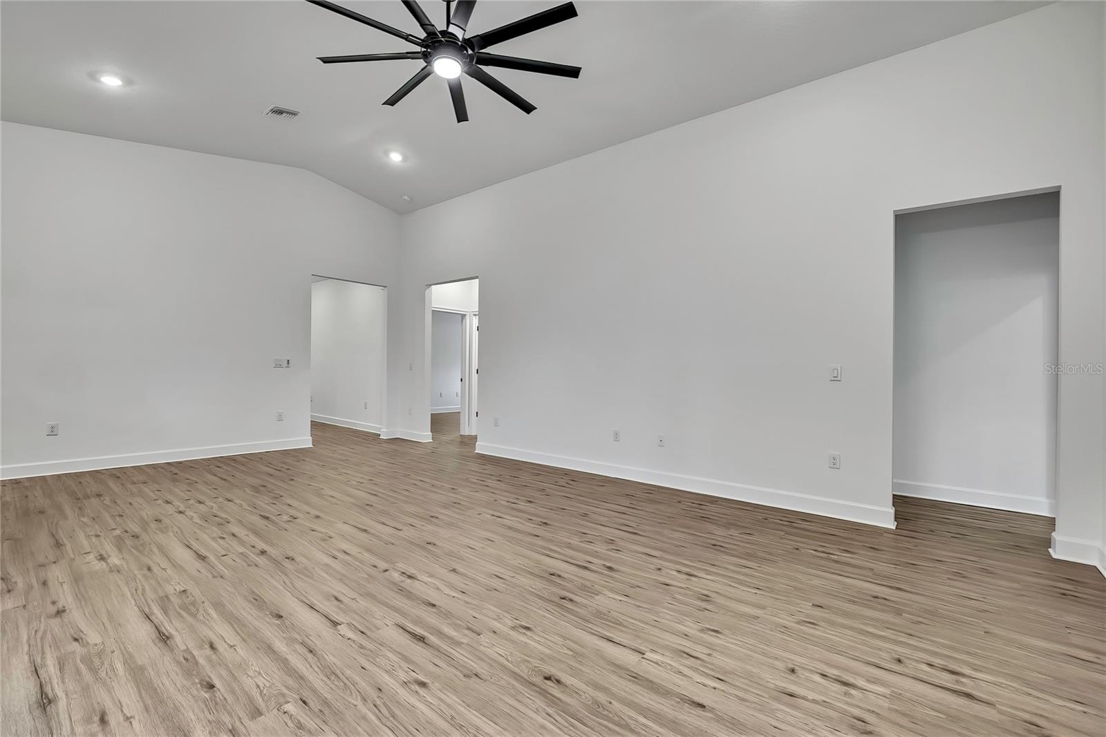Image 8 of 55 For 7073 Orinoco Road