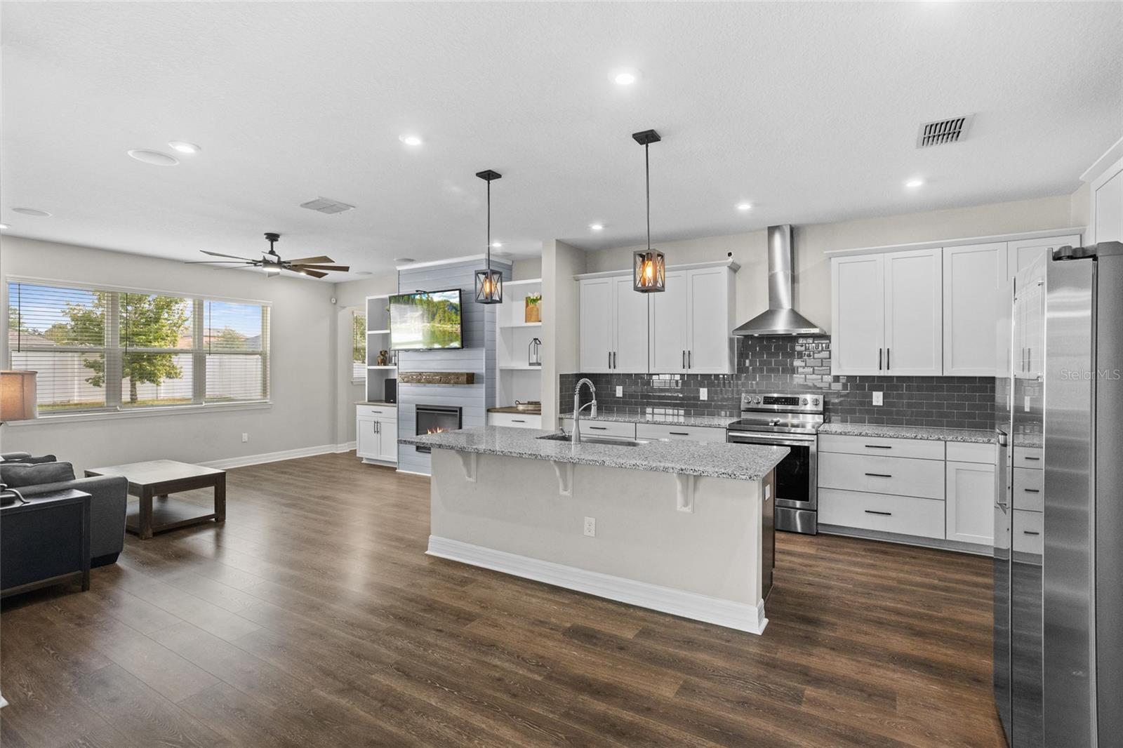 Image 10 of 60 For 3302 Stonegate Drive