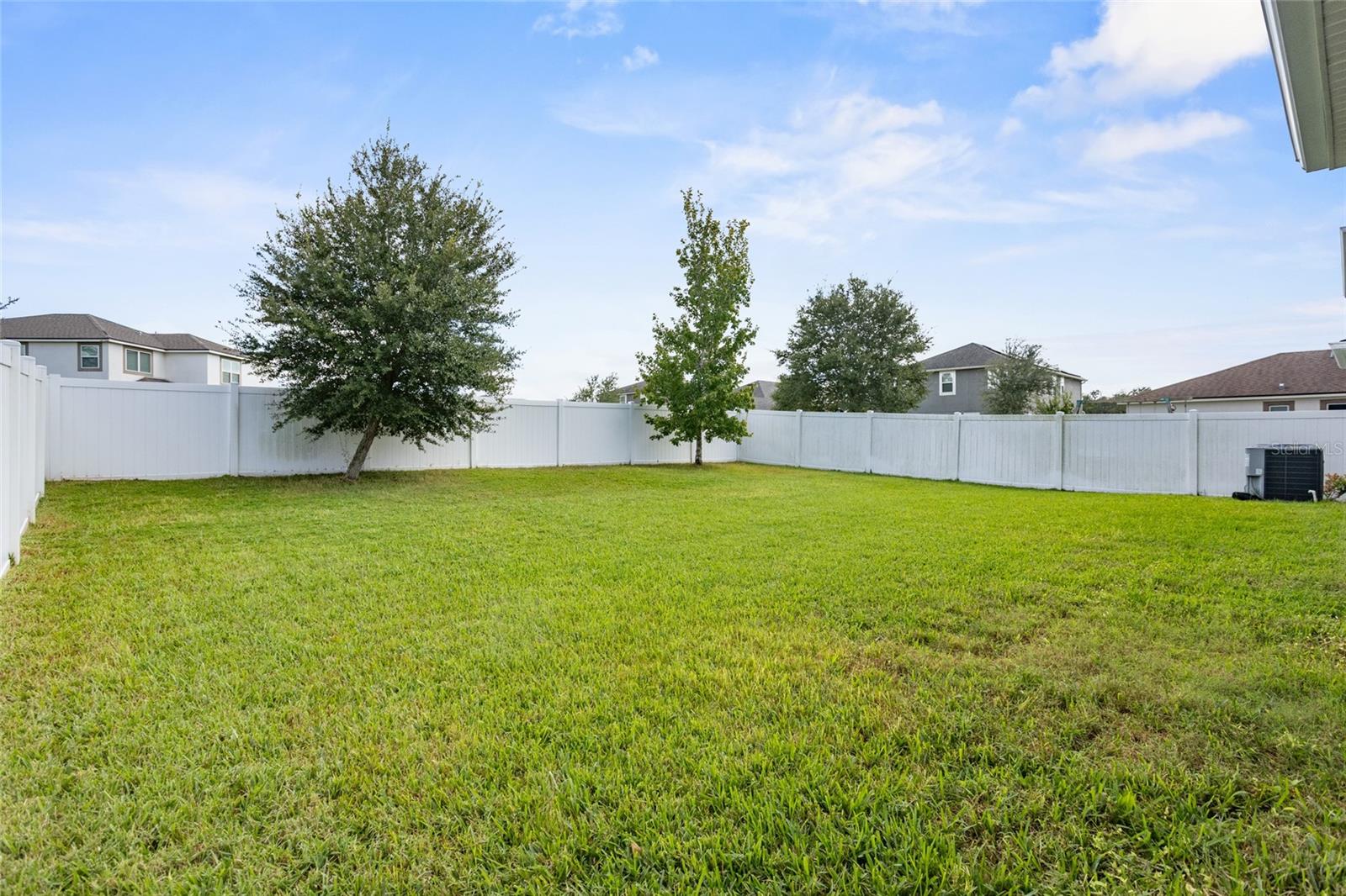 Image 6 of 60 For 3302 Stonegate Drive