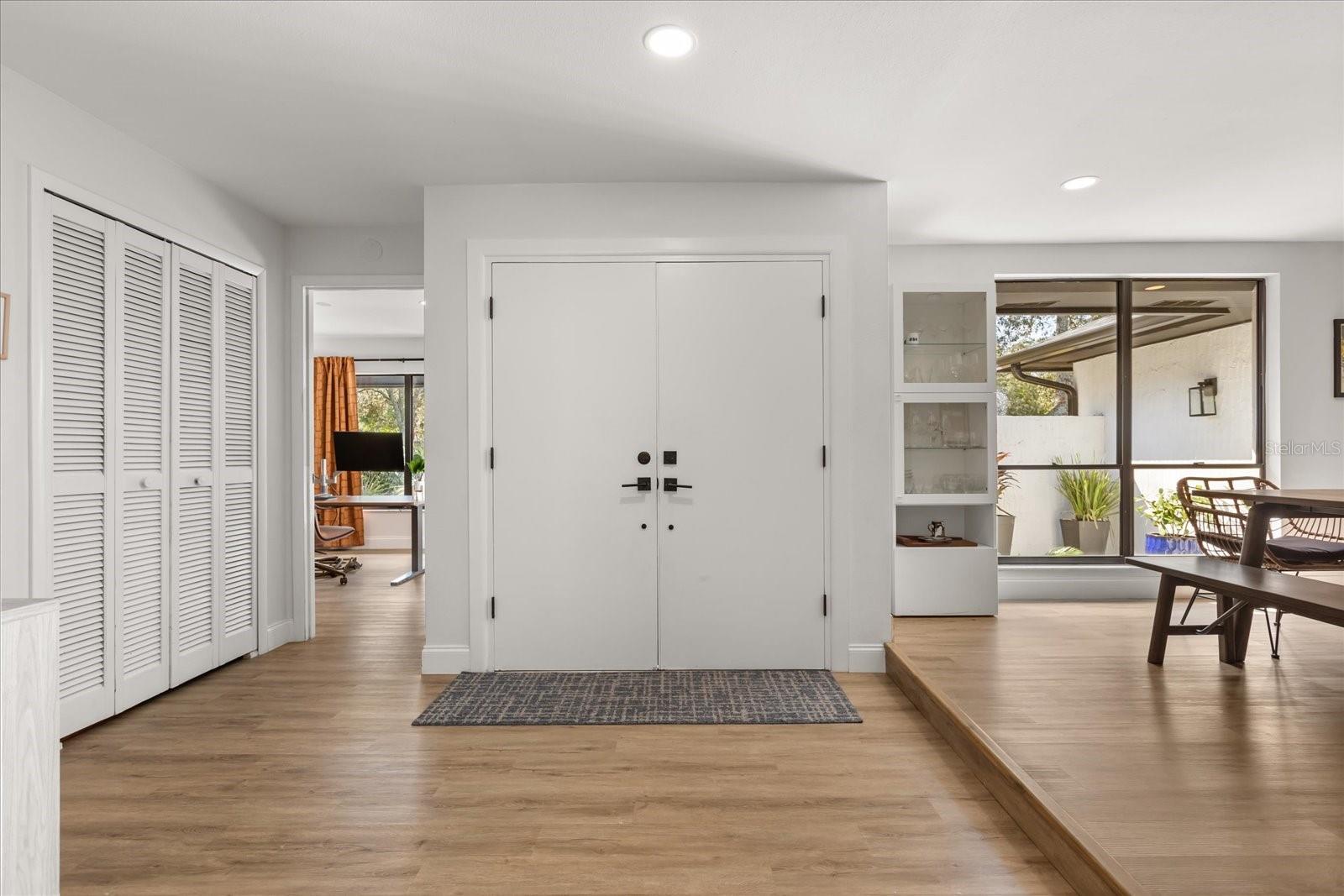 Image 18 of 59 For 448 Village View Lane