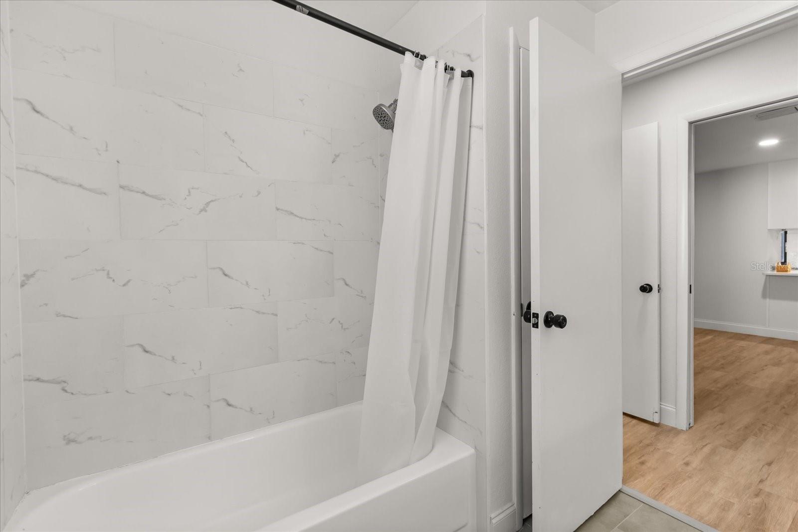 Image 33 of 59 For 448 Village View Lane